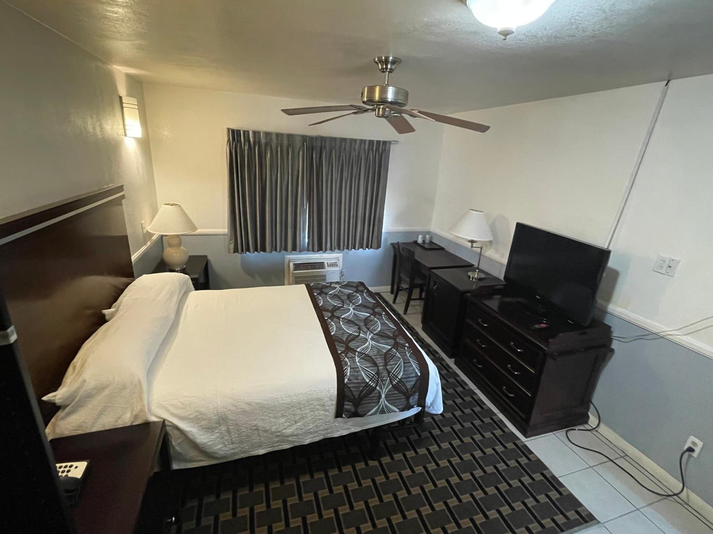 Queen Room