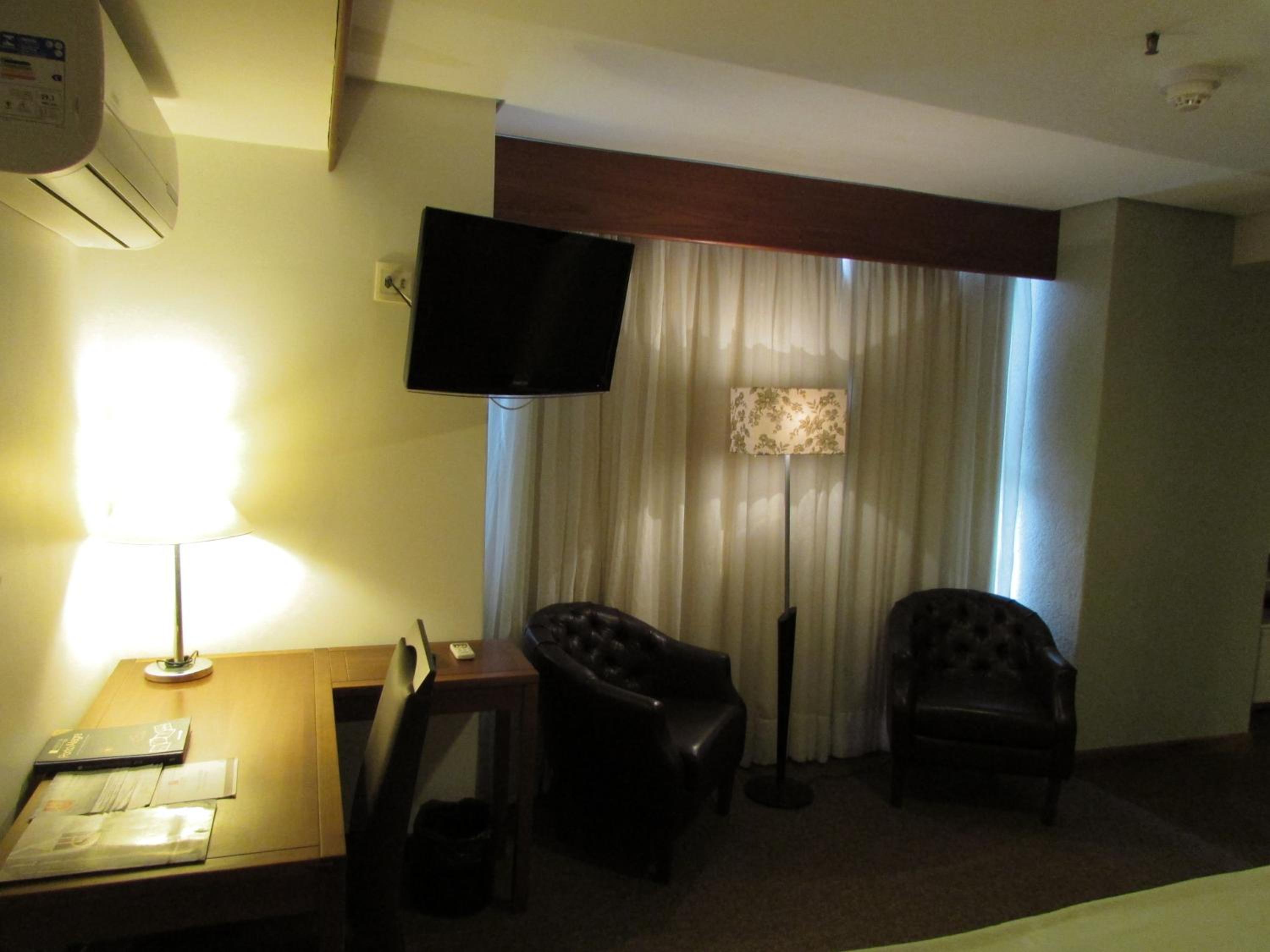 Superior Deluxe Double or Twin Room 