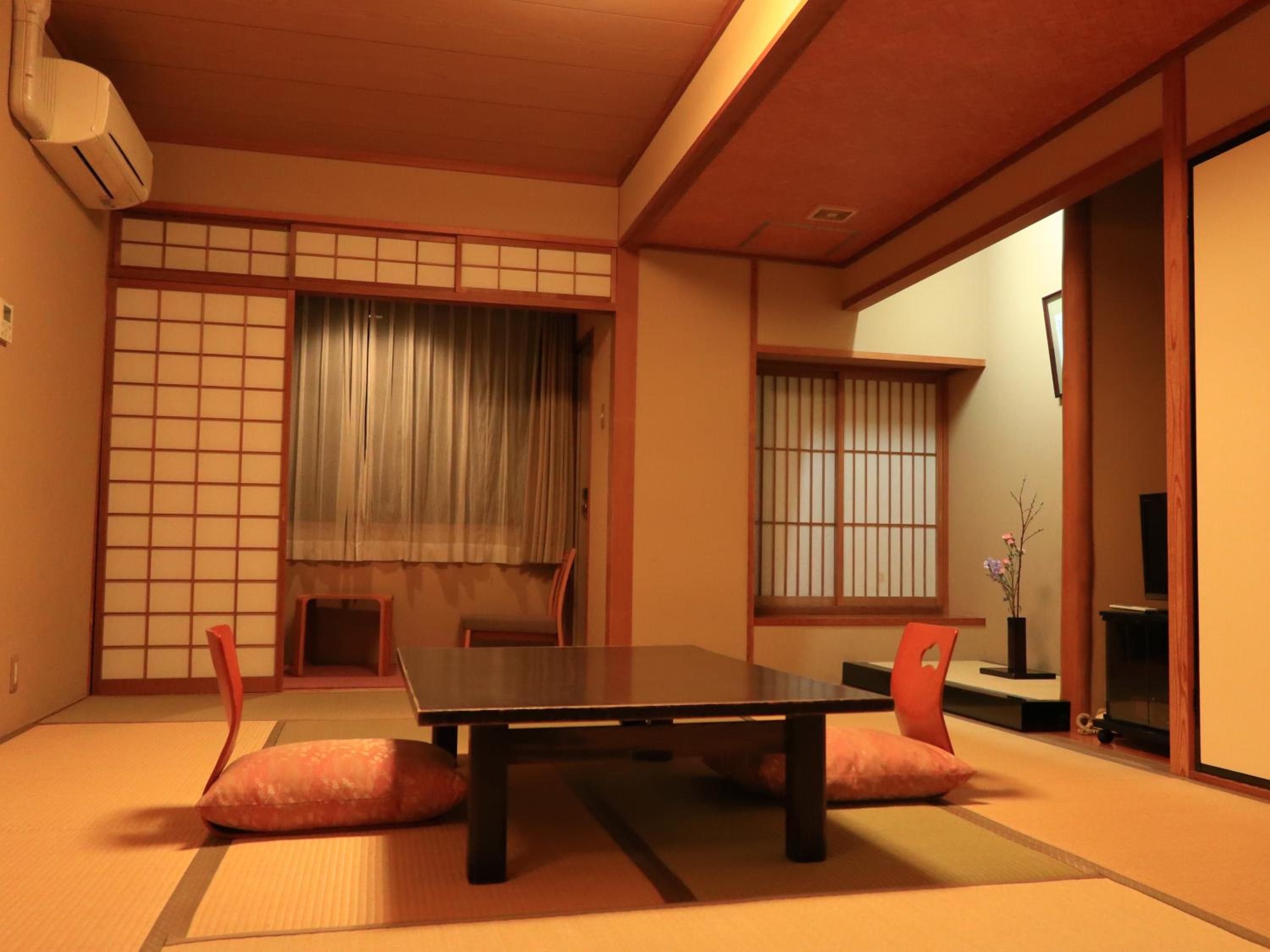 Japanese-Style Room