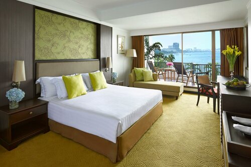 Premium Sea View King в Dusit Thani Pattaya