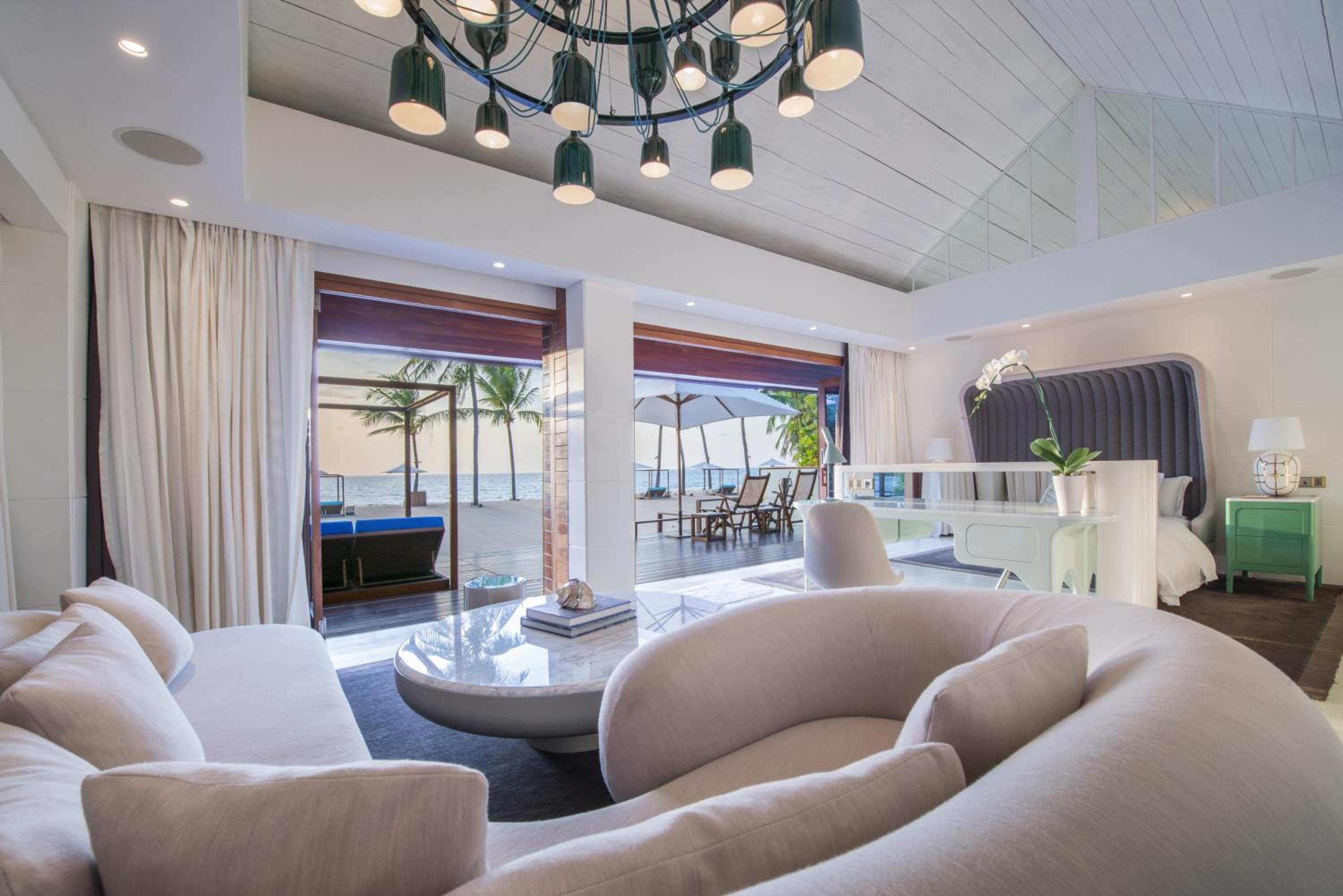 Deluxe Suite with Sea View