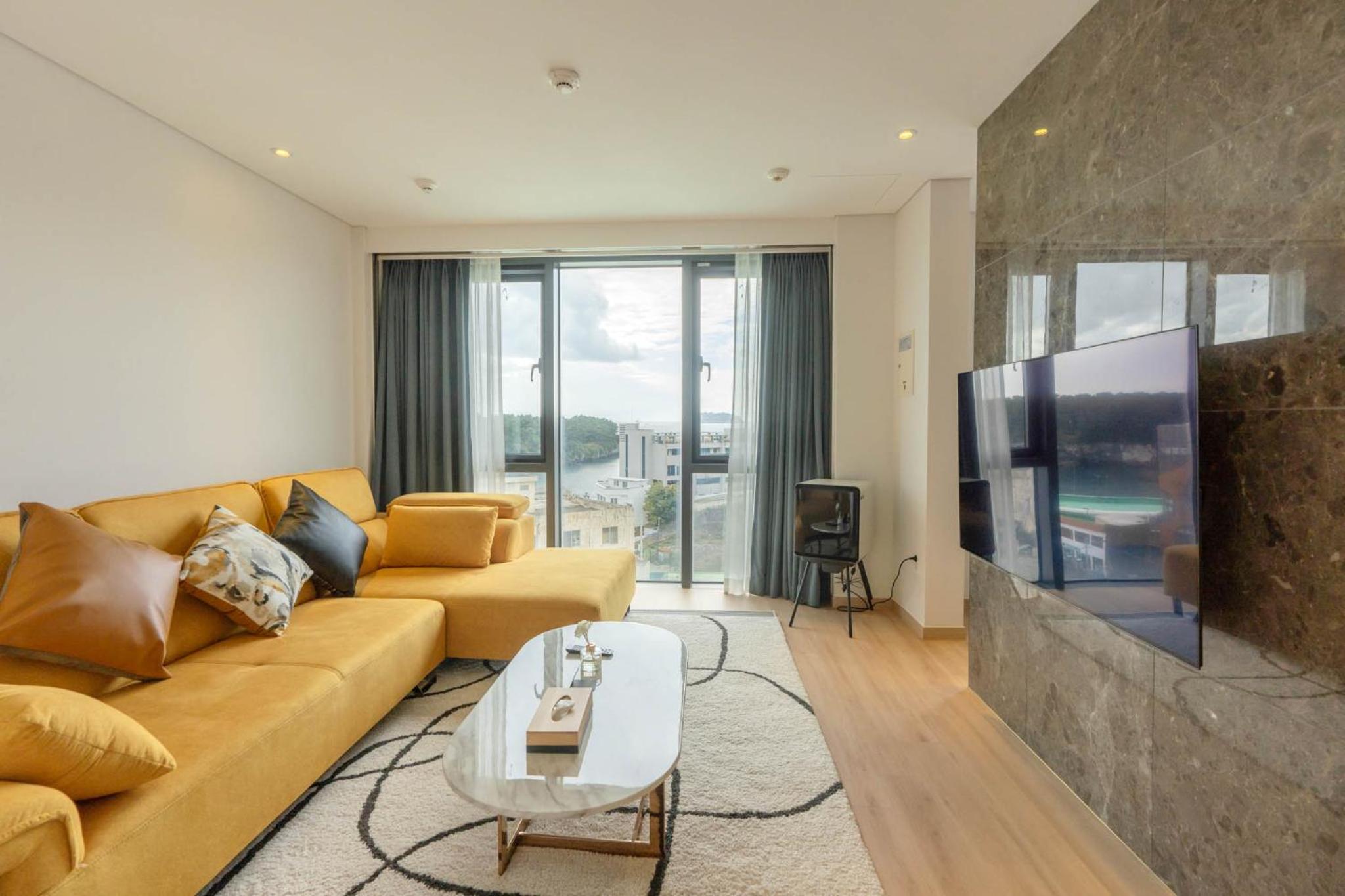 Standard Triple Studio