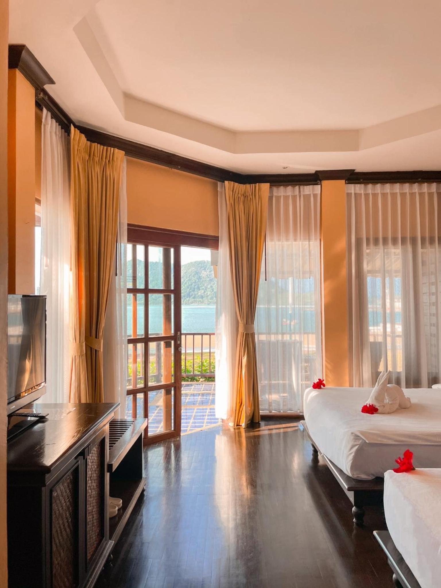 Premier Twin Room