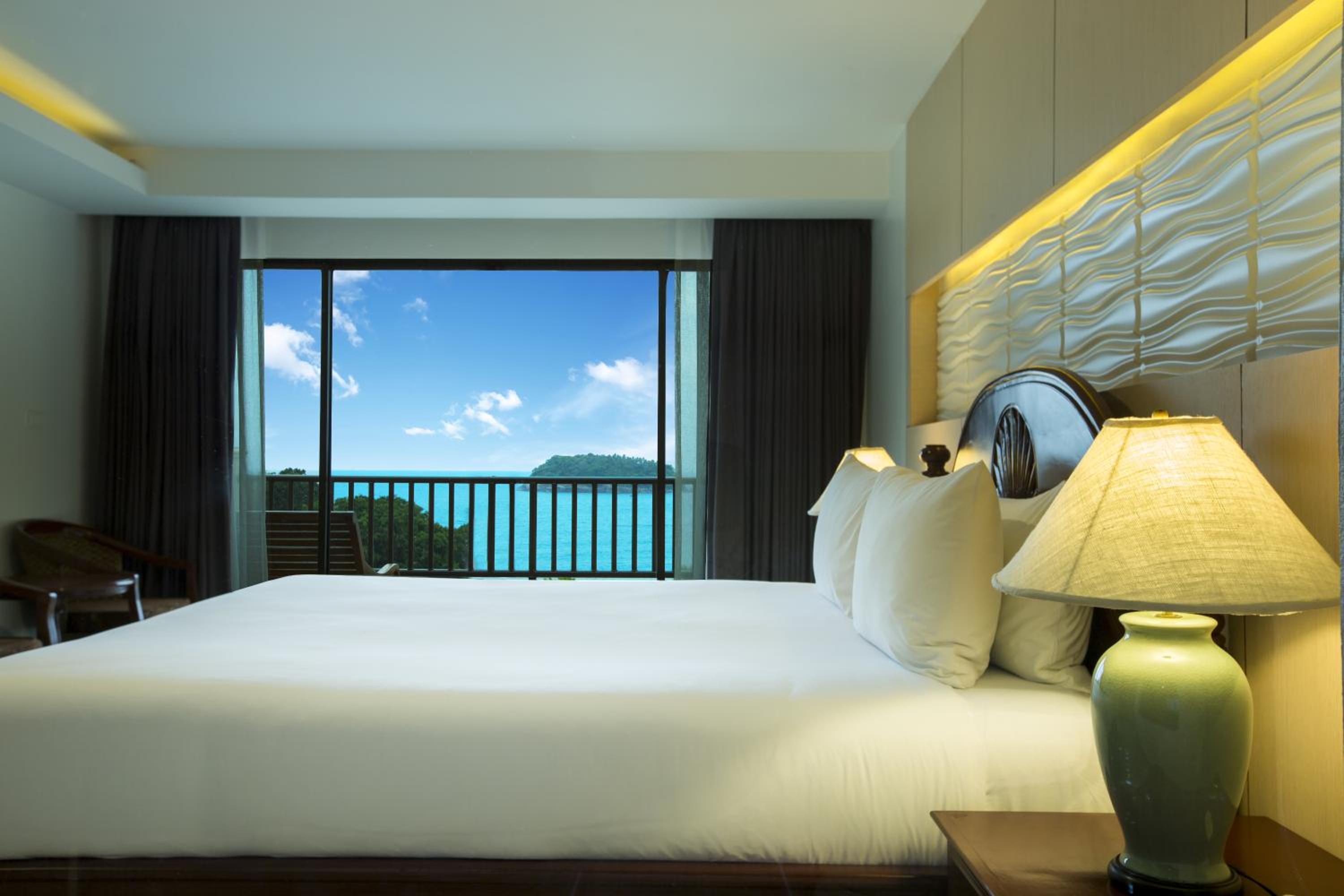 Executive Double or Twin Room with Sea View
