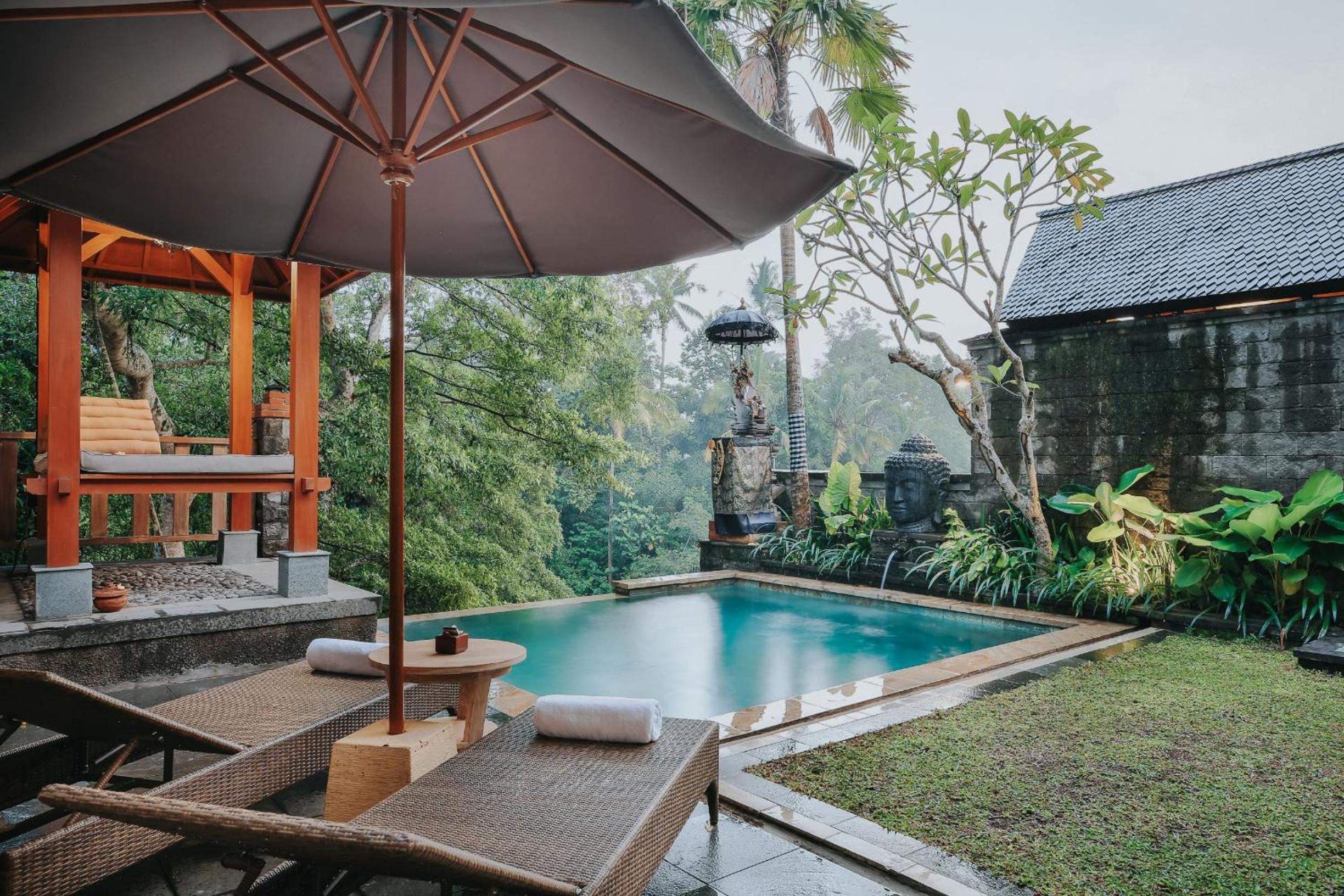 One-Bedroom Private Pool Villa with Free Benefit