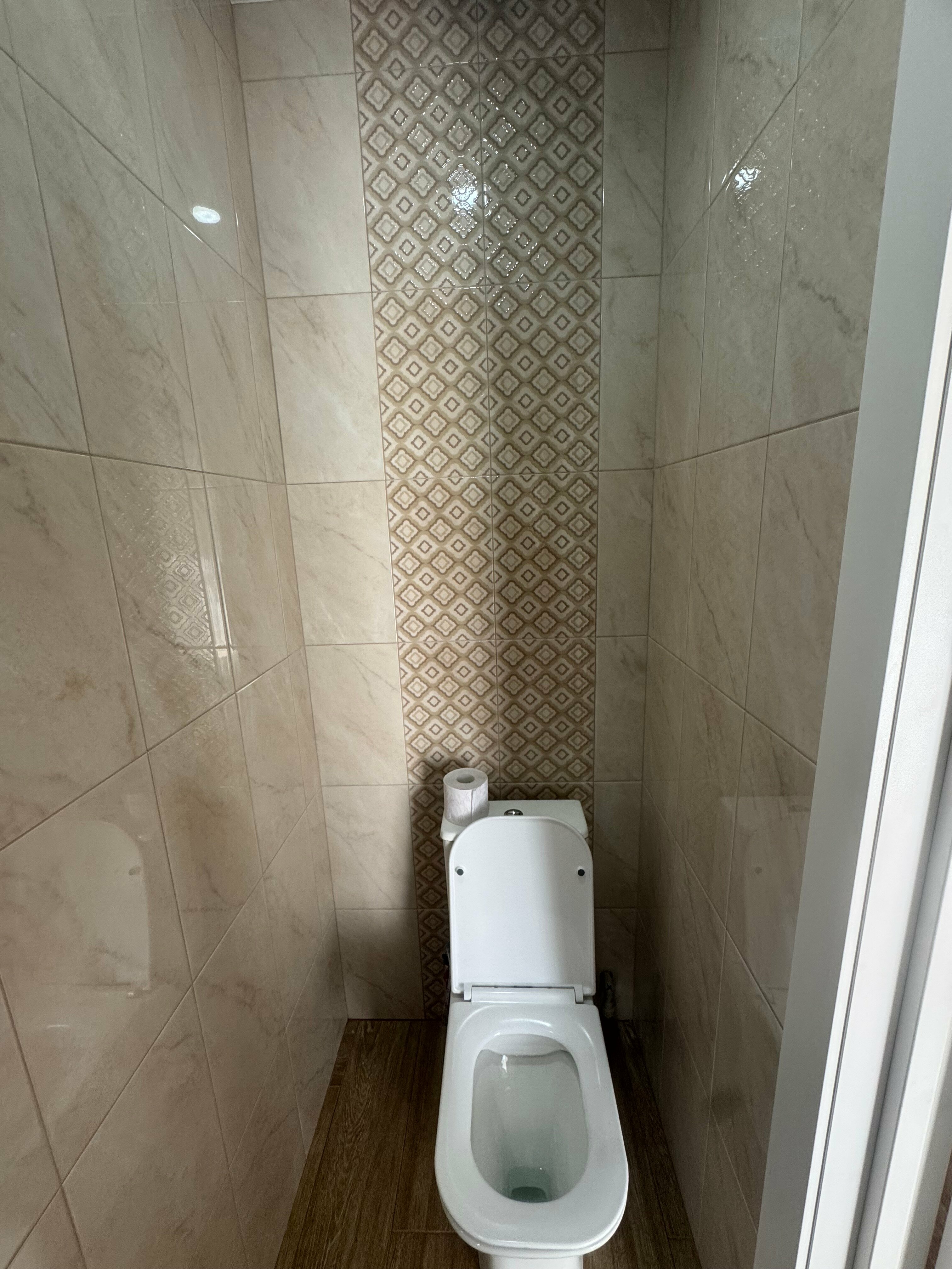 Четырех-местный двух-комнатный номер в павильоне.