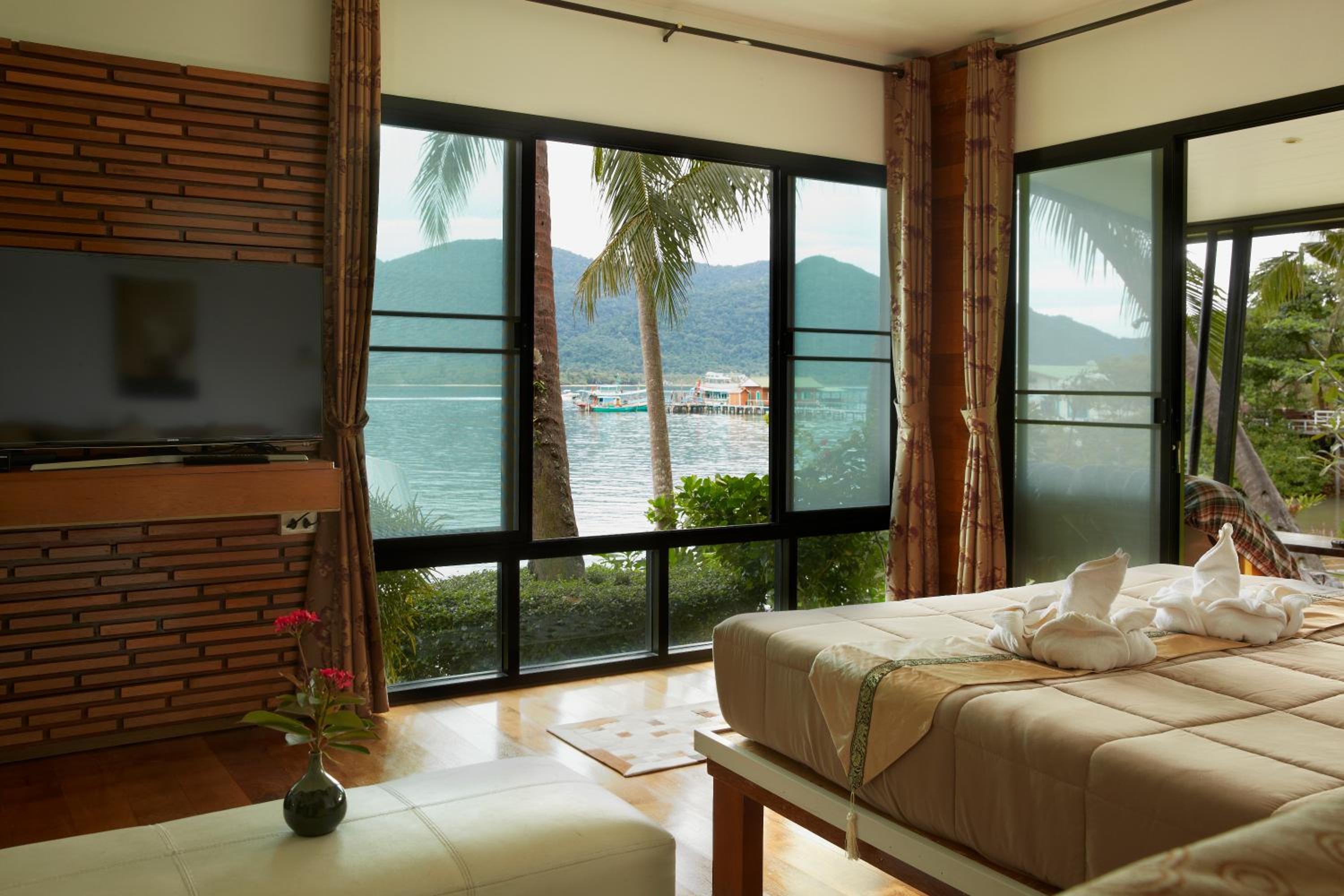 Super Deluxe Double Room