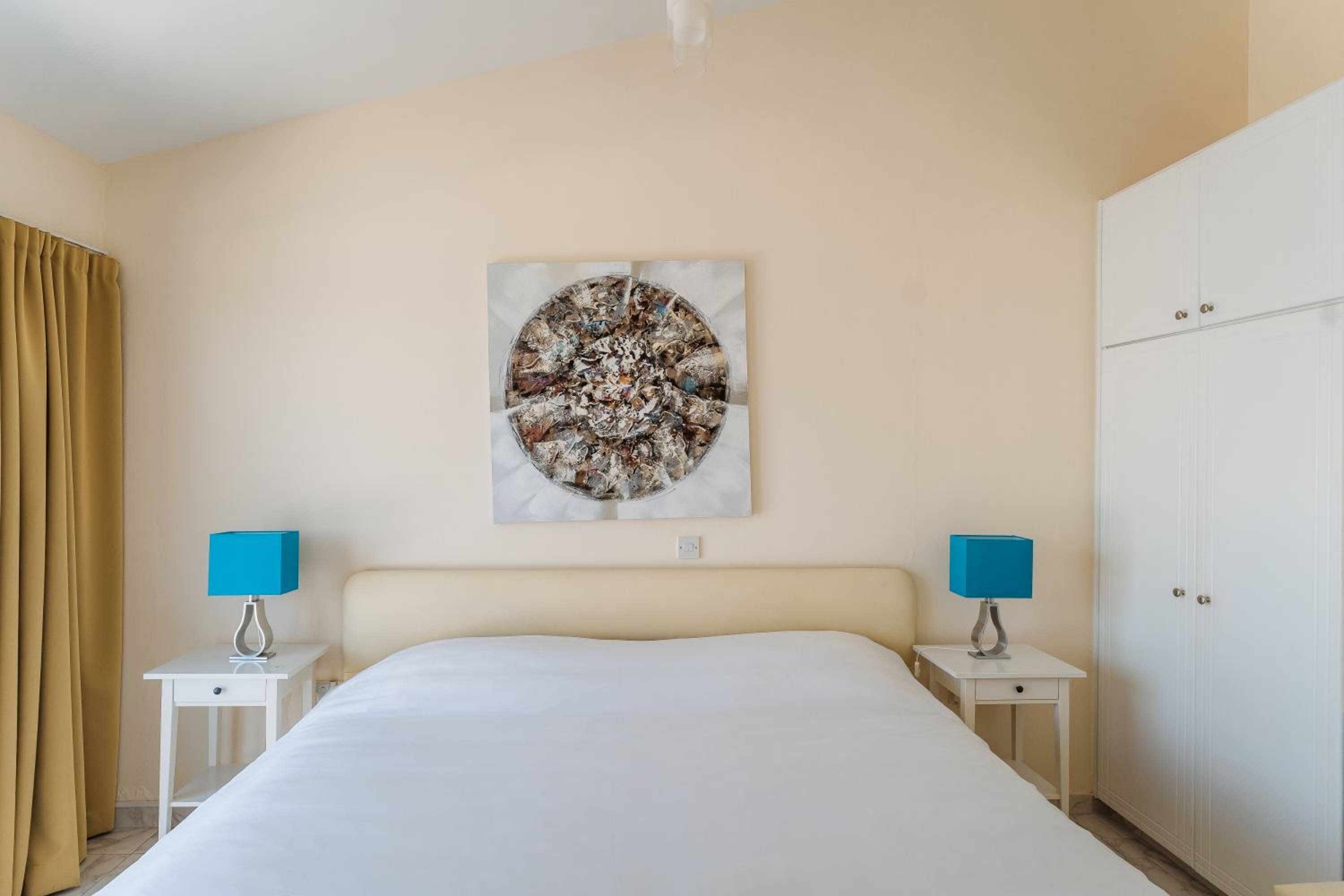 Superior One-Bedroom Apartment with Sea View