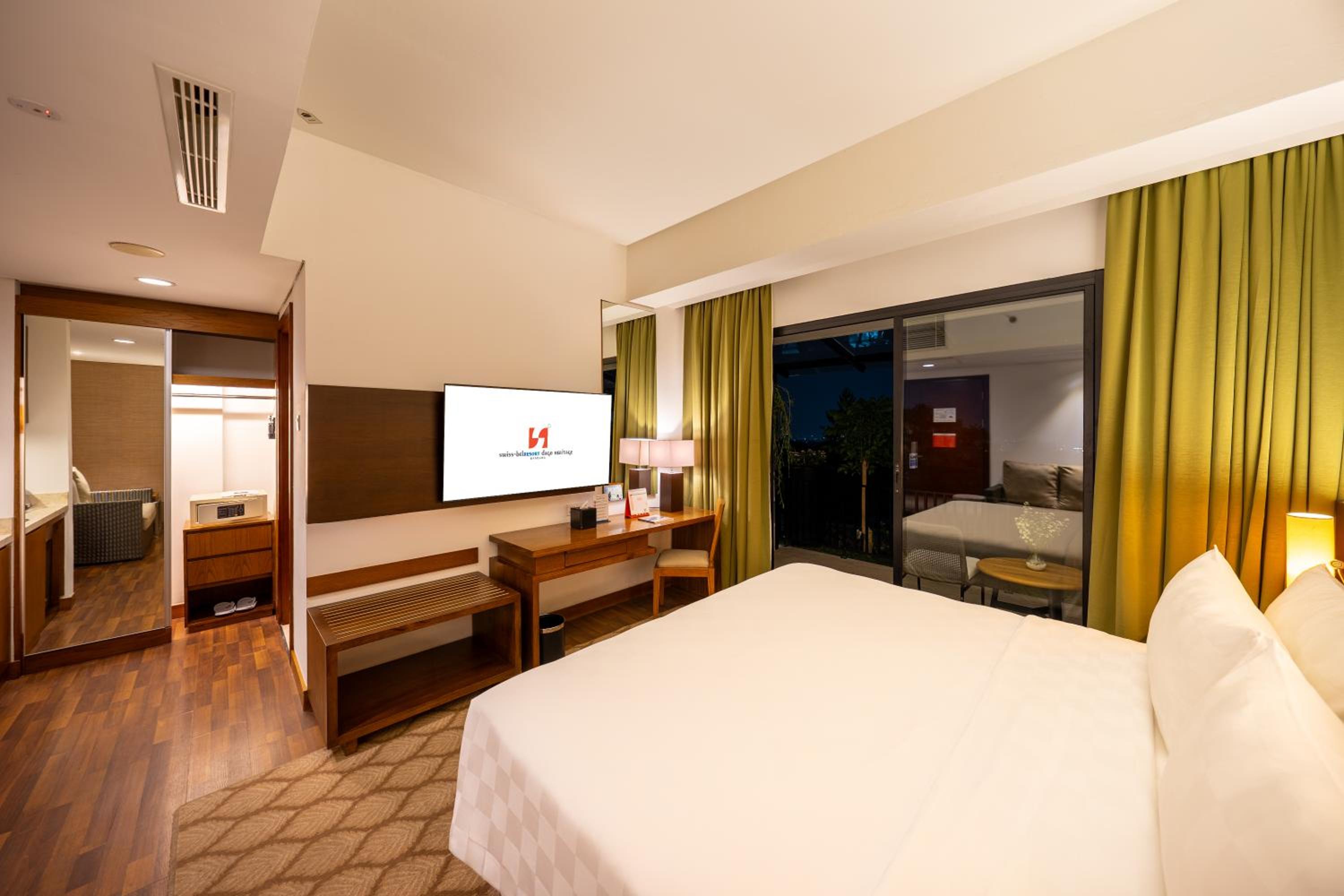 Deluxe Double Room with Balcony