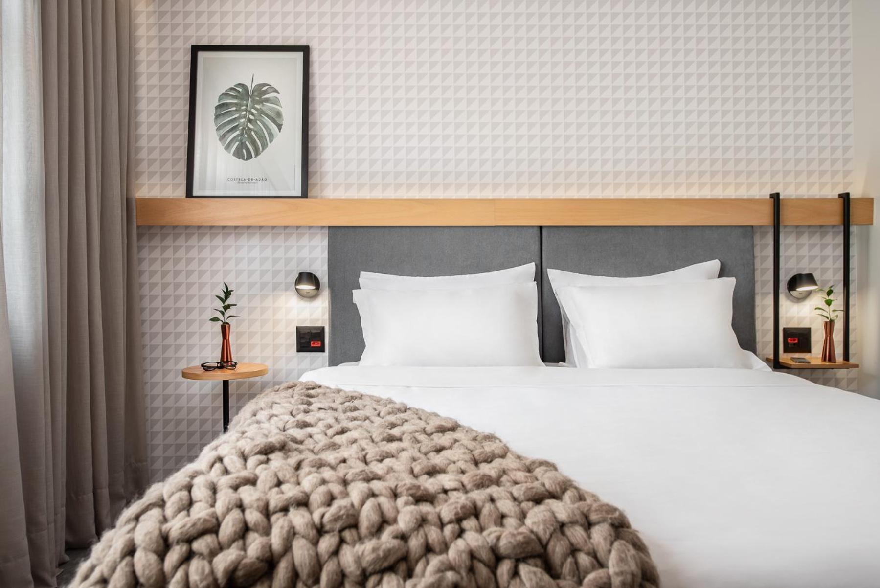 Premium Double - 1 King Bed