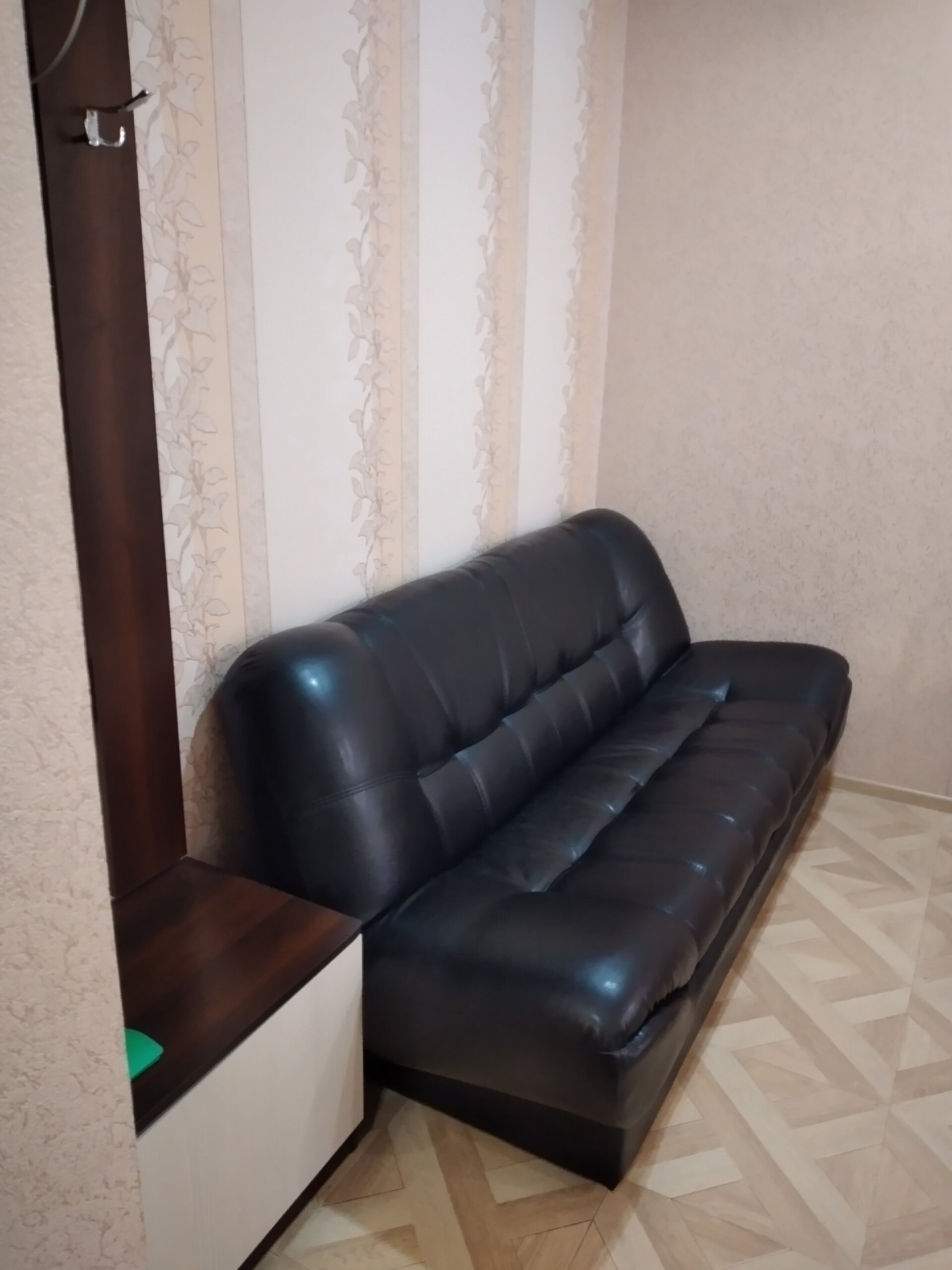 Стандартный одноместный с санузлом на два номера с диваном №3