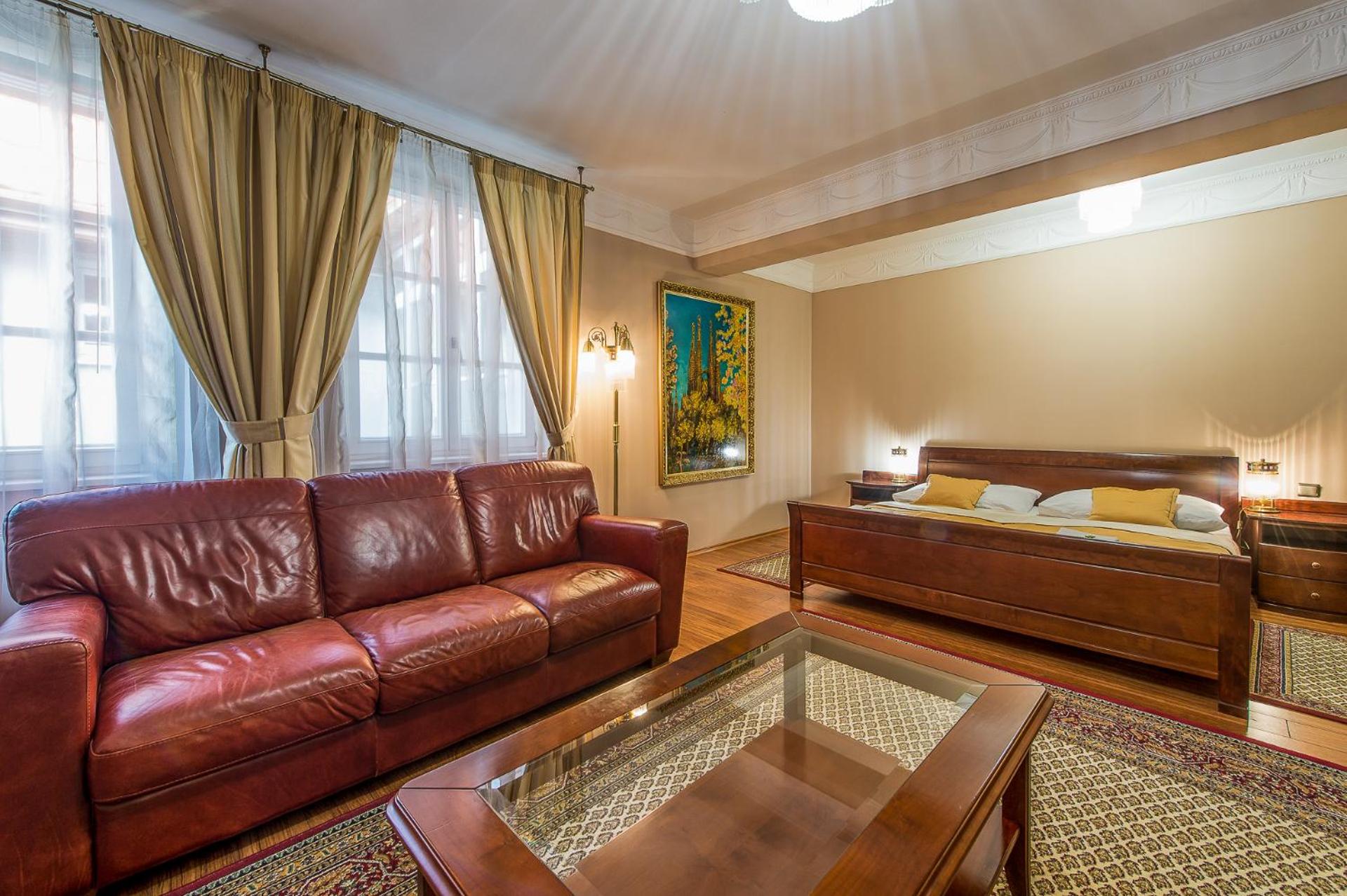 Junior Suite (2 Adults)