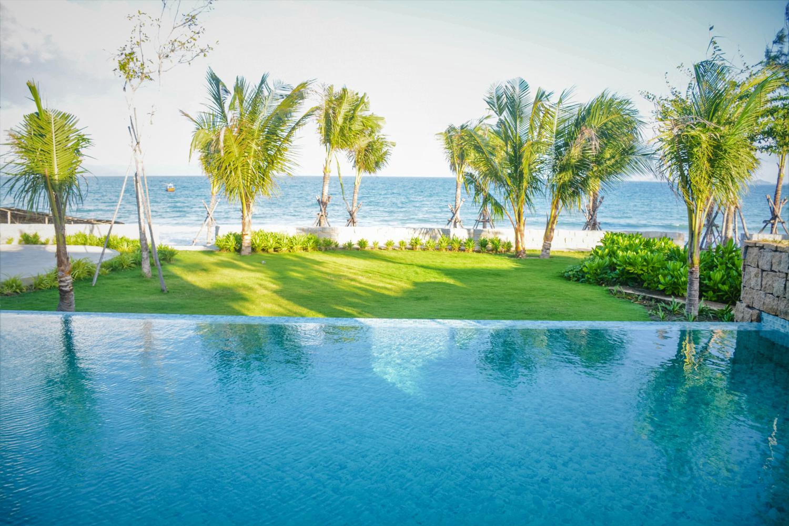 TTC Pavillion Villa - Two-Bedroom Beachfront with Private Pool and Terrace