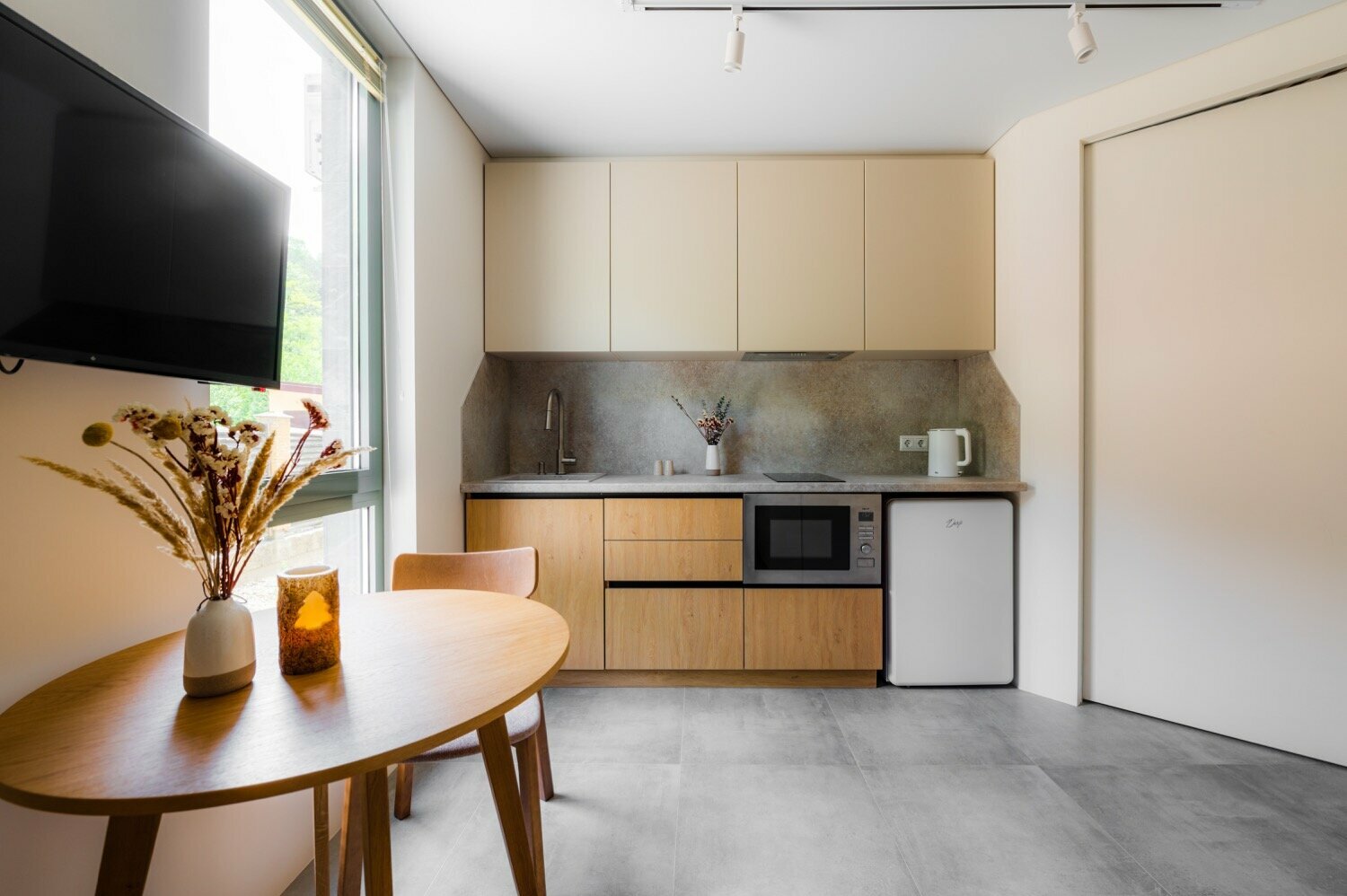 Номер-студия с диваном-кроватью