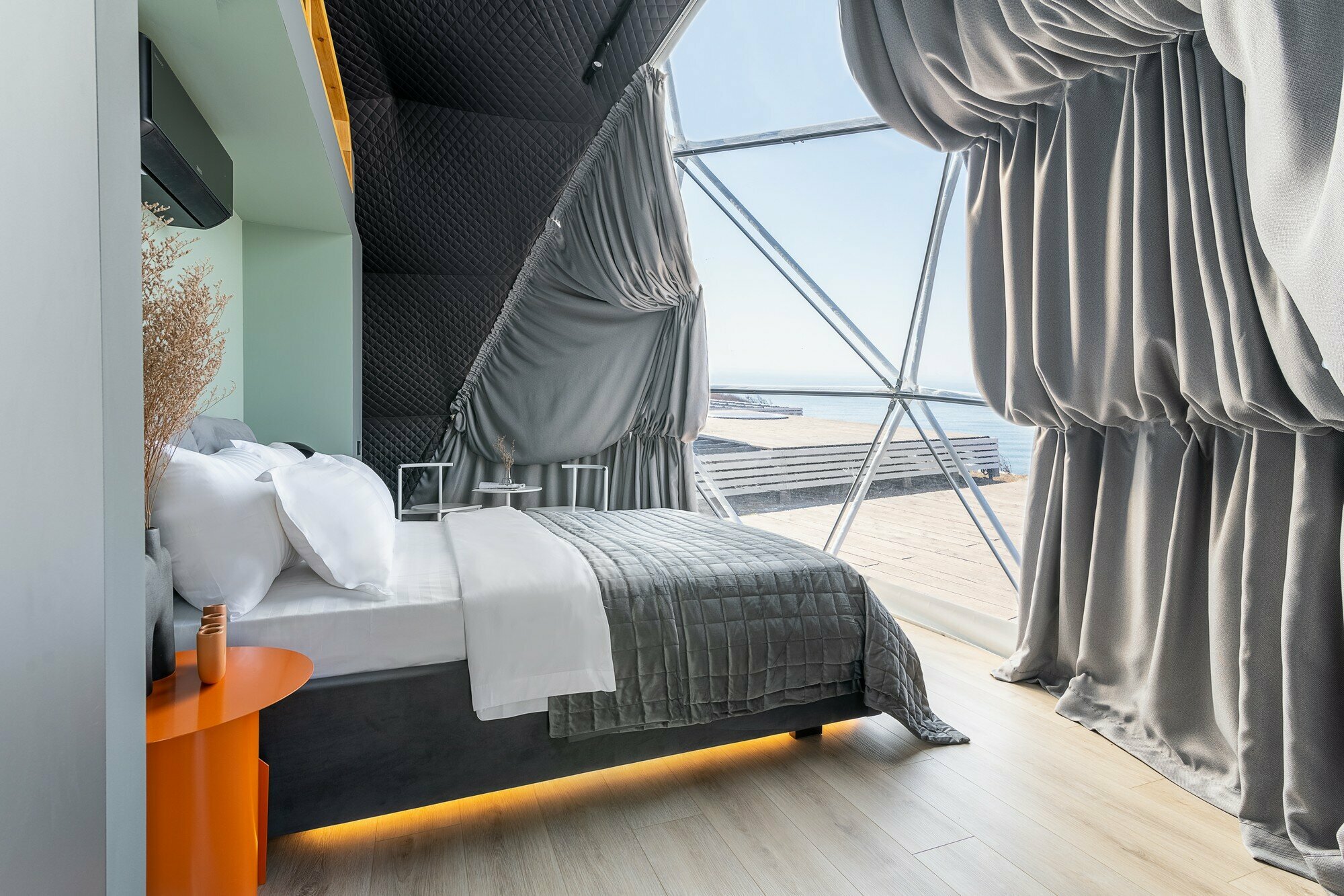 Номера с видом на закат