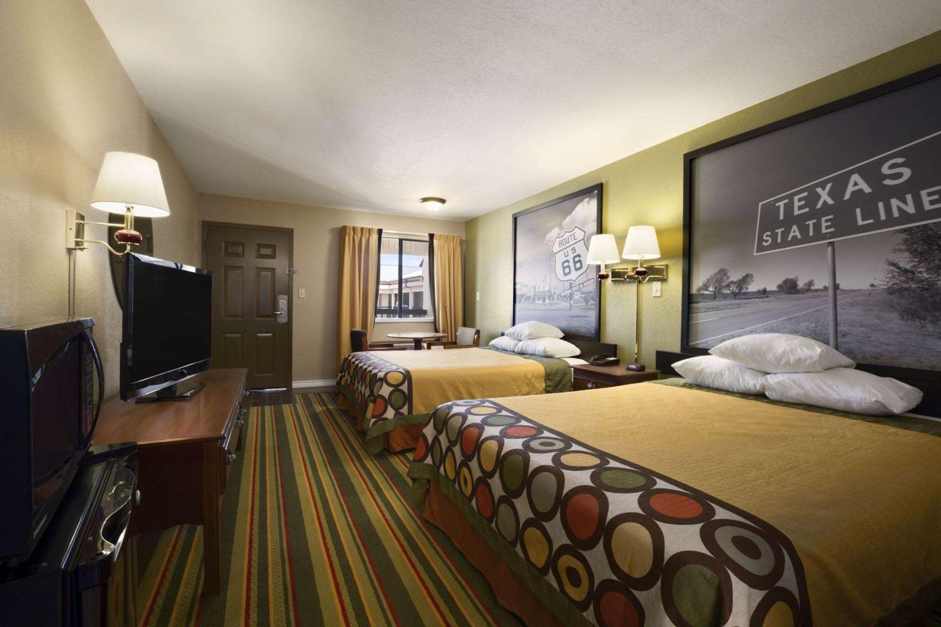 Queen Room with Two Queen Beds - Non-Smoking