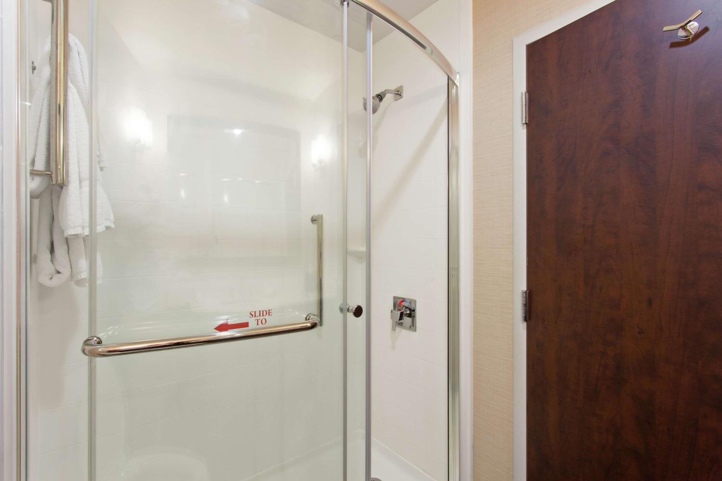 Junior King Business Suite