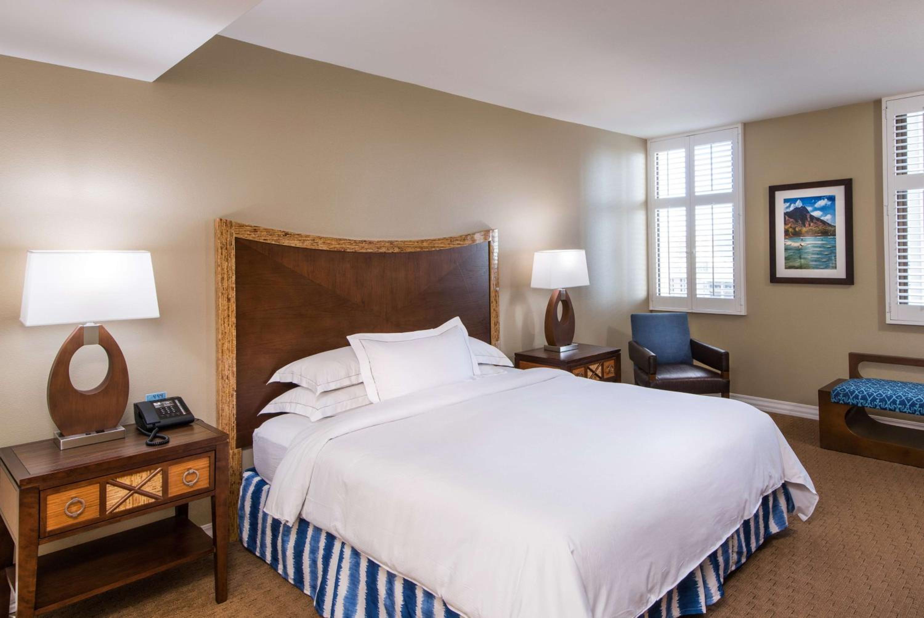 Two-Bedroom Suite with Sofa Bed and Ocean View - Lagoon Tower