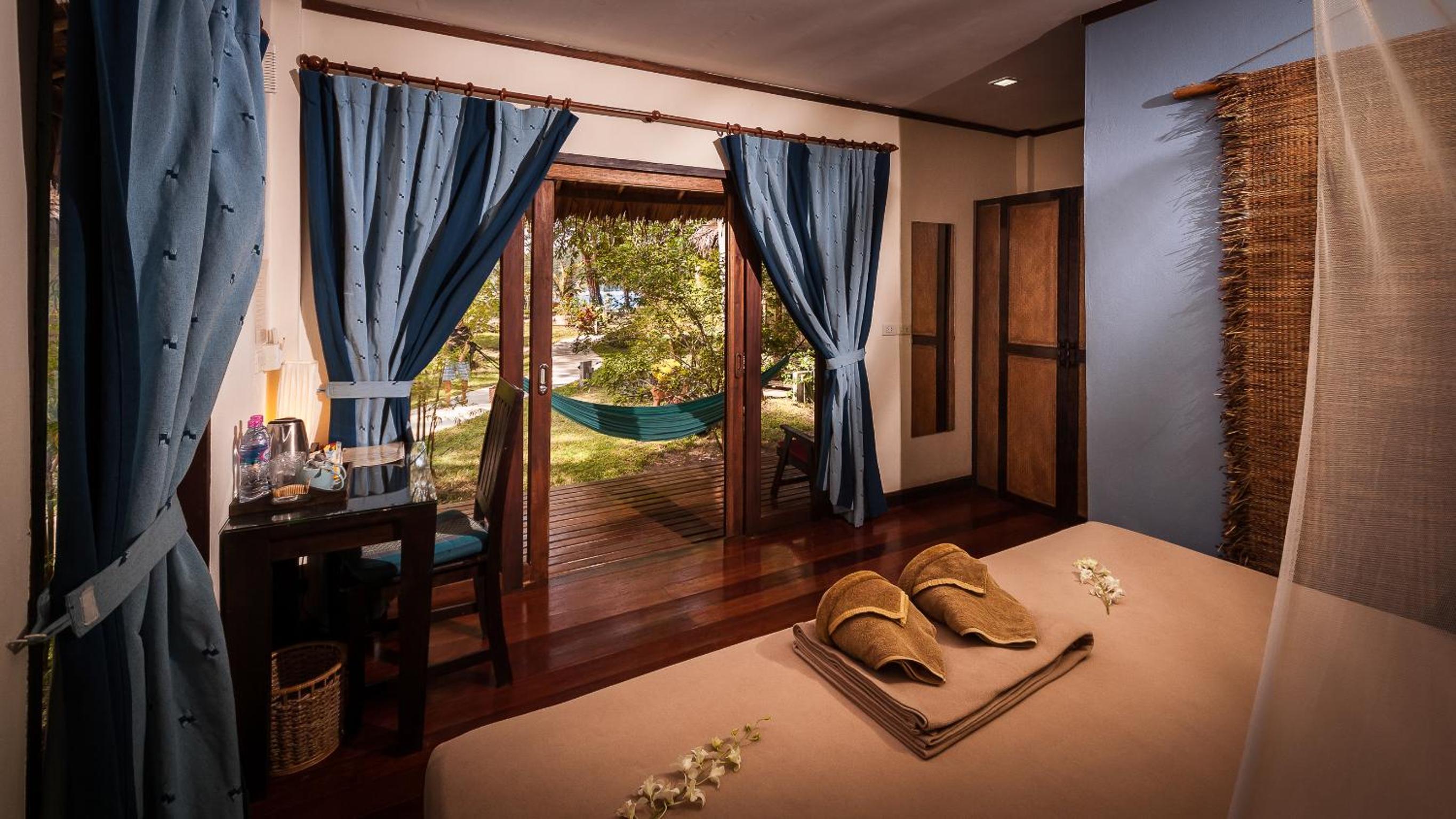 Front Garden Bungalow 