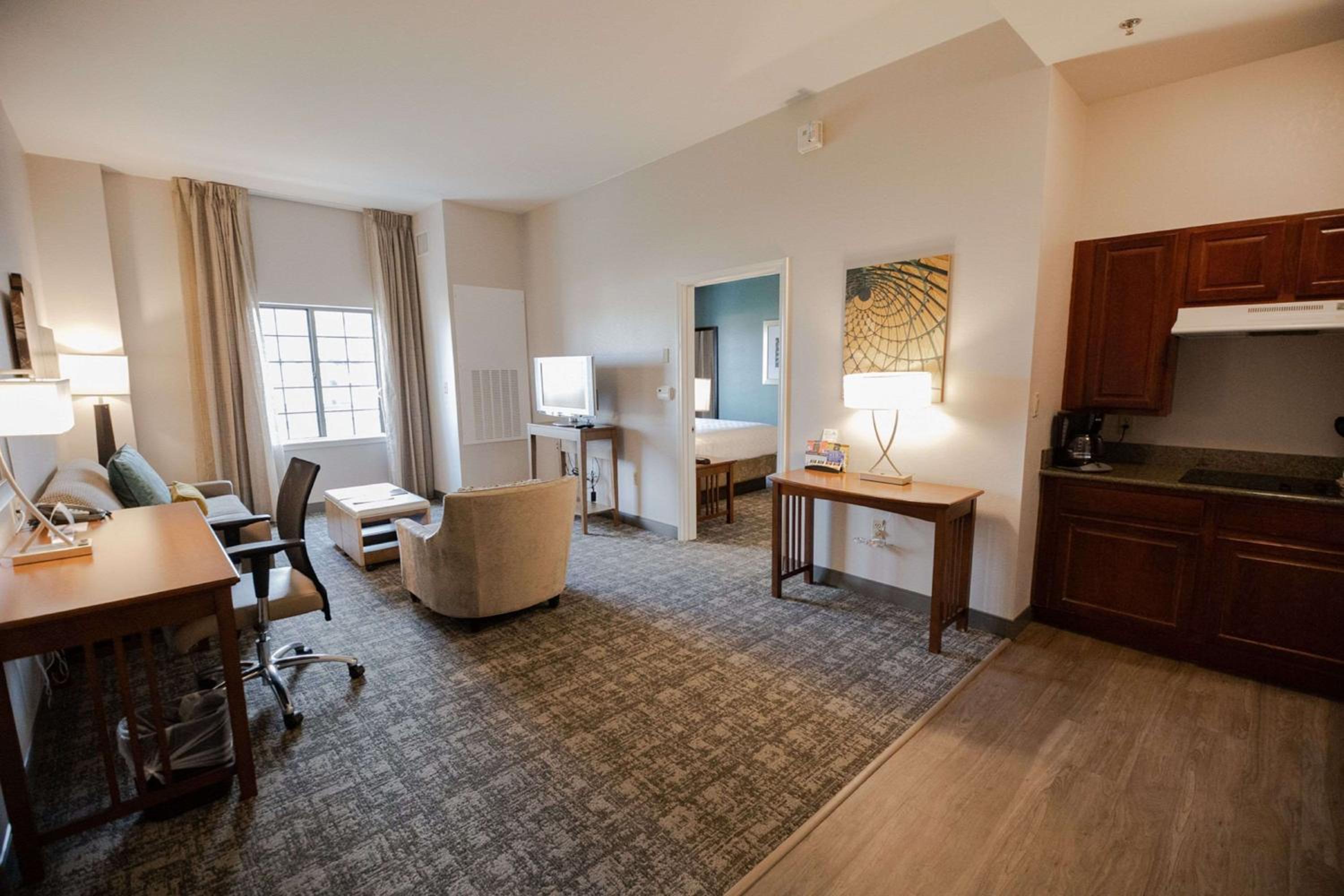 One-Bedroom King Suite