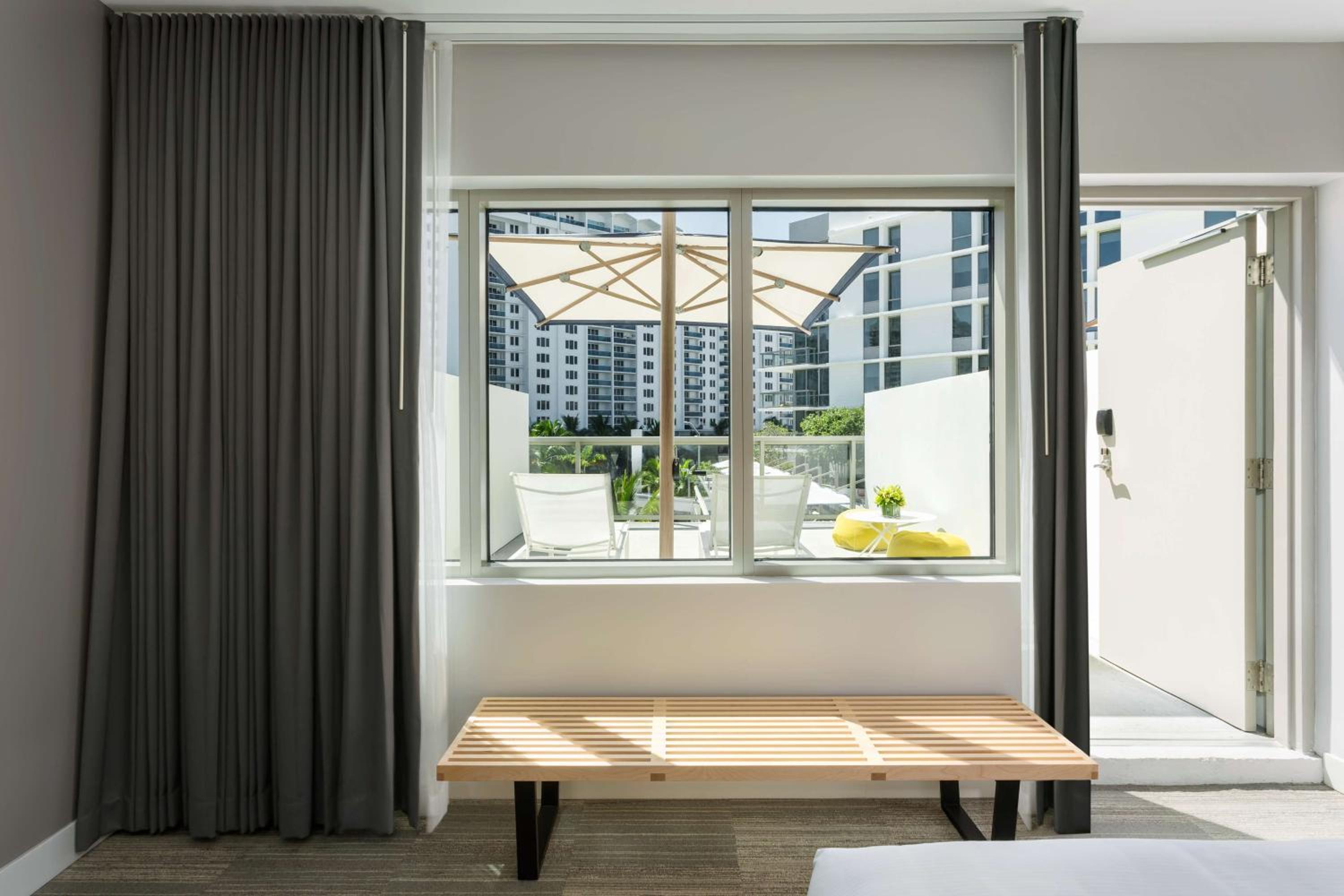 	 1 KING TERRACE POOL VIEW - ADA ACCESSIBLE