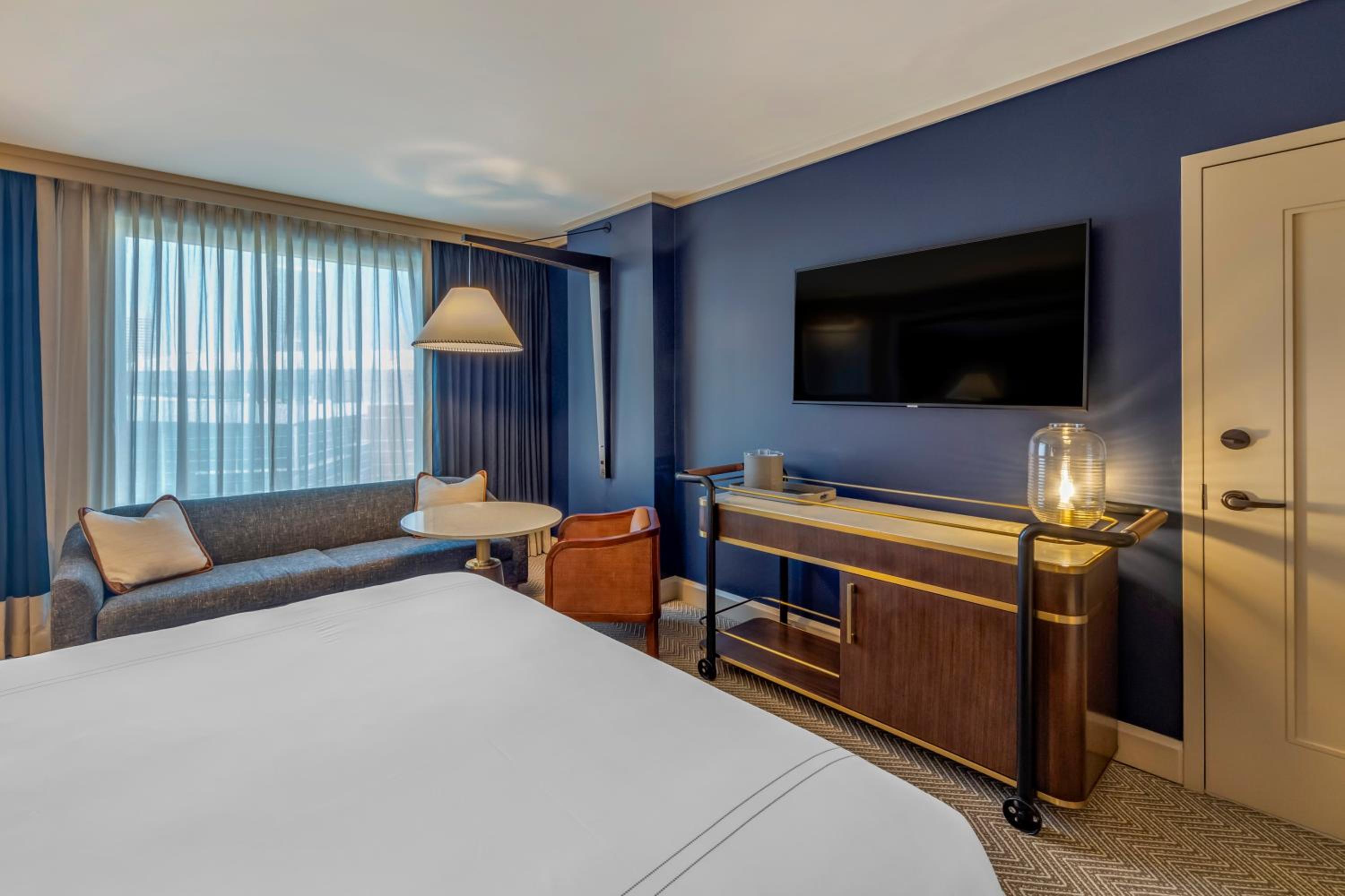 ADA Deluxe Room 1 King Bed