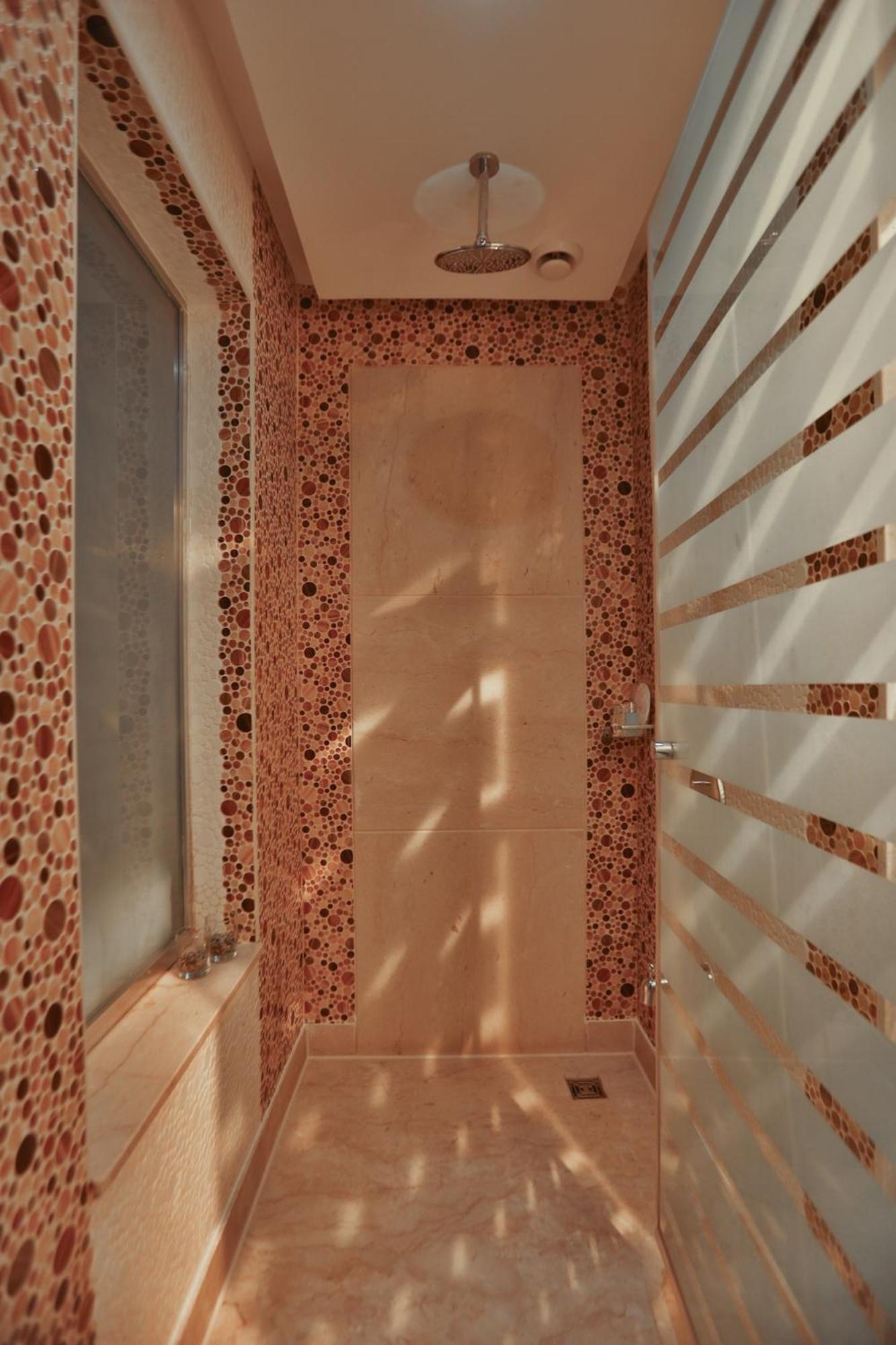 Royal Savoy Junior Suite with Jacuzzi (Adults Only)