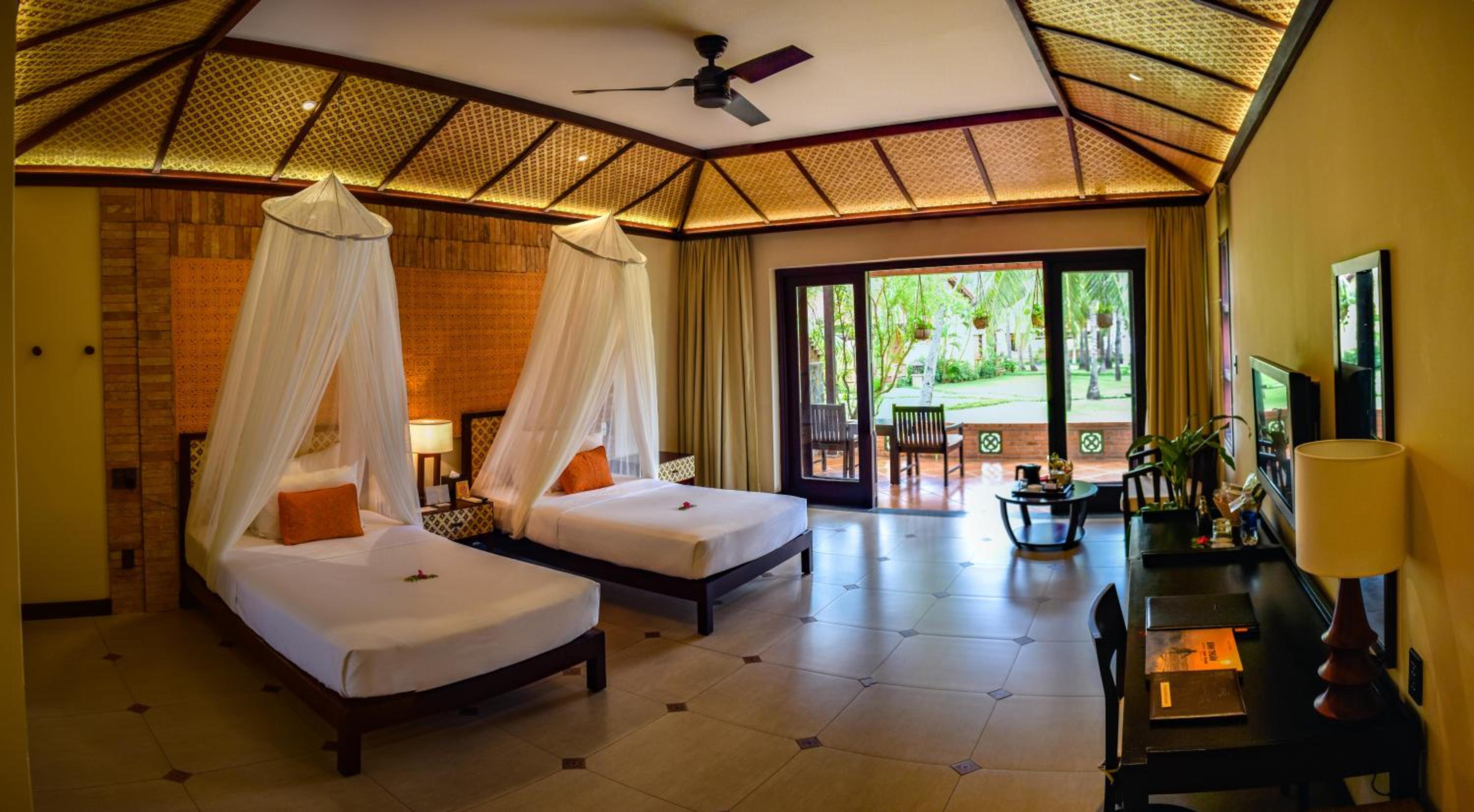 Bungalow Garden or Pool View with Terrace