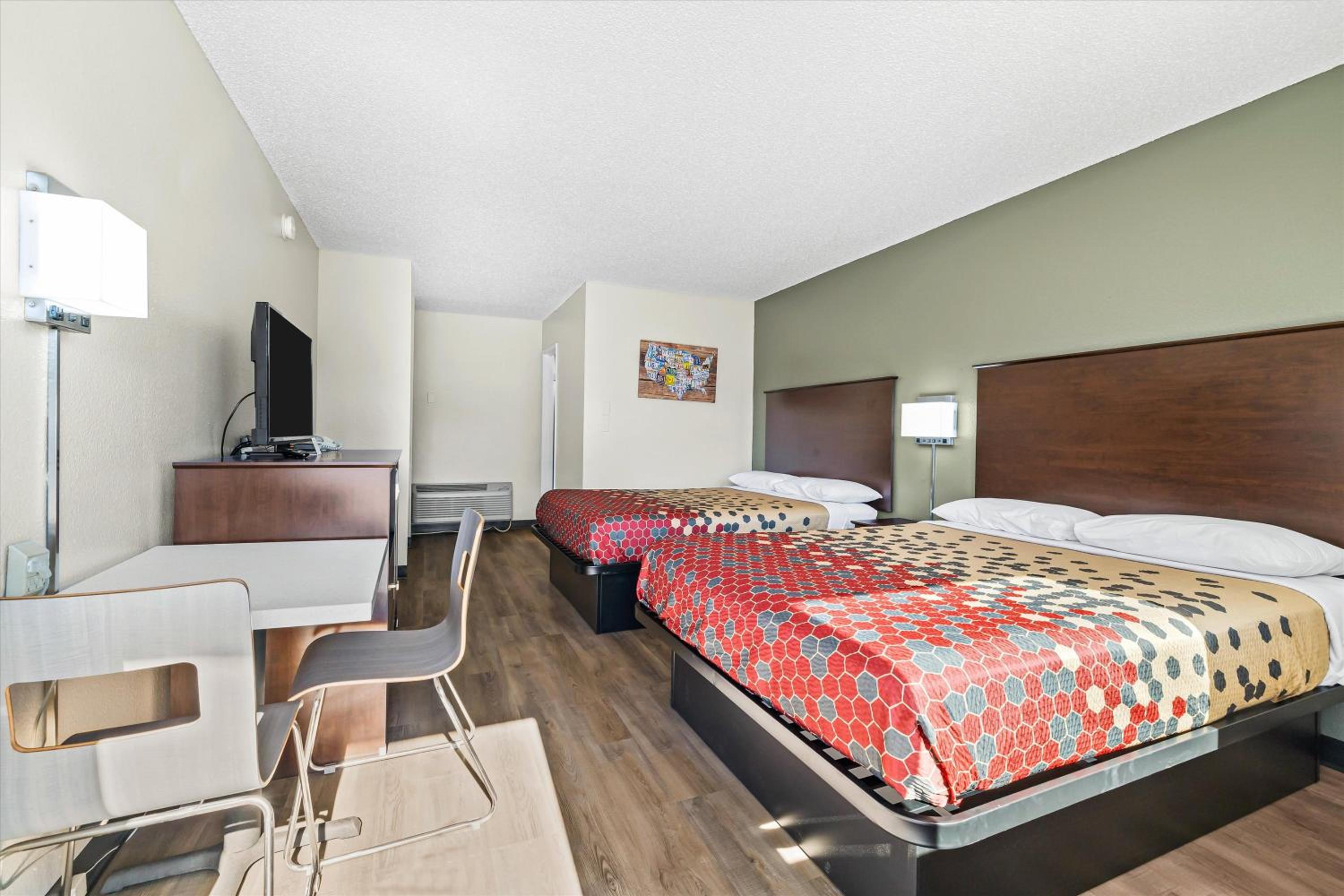 Queen Room with Two Queen Beds - Non-Smoking