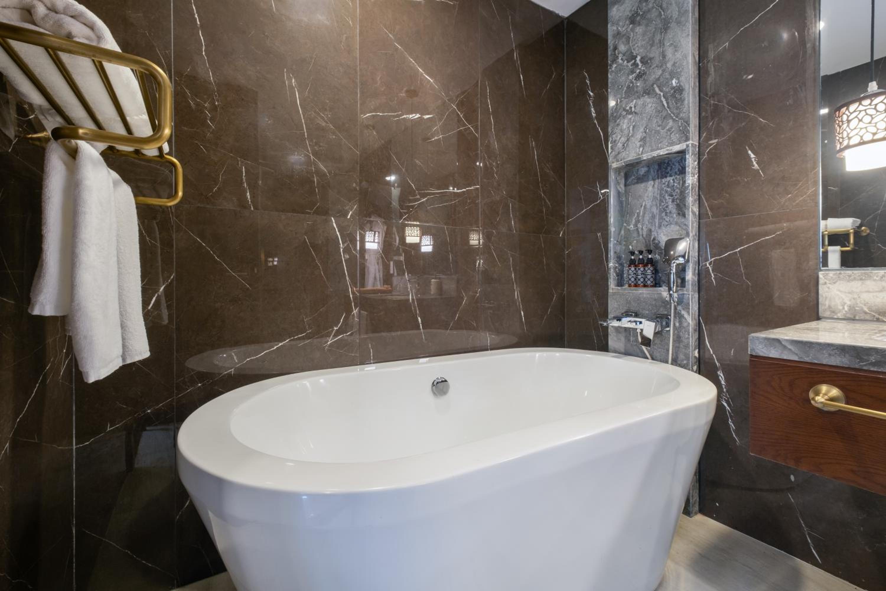 Deluxe King Room with Garden View - Onsen Included