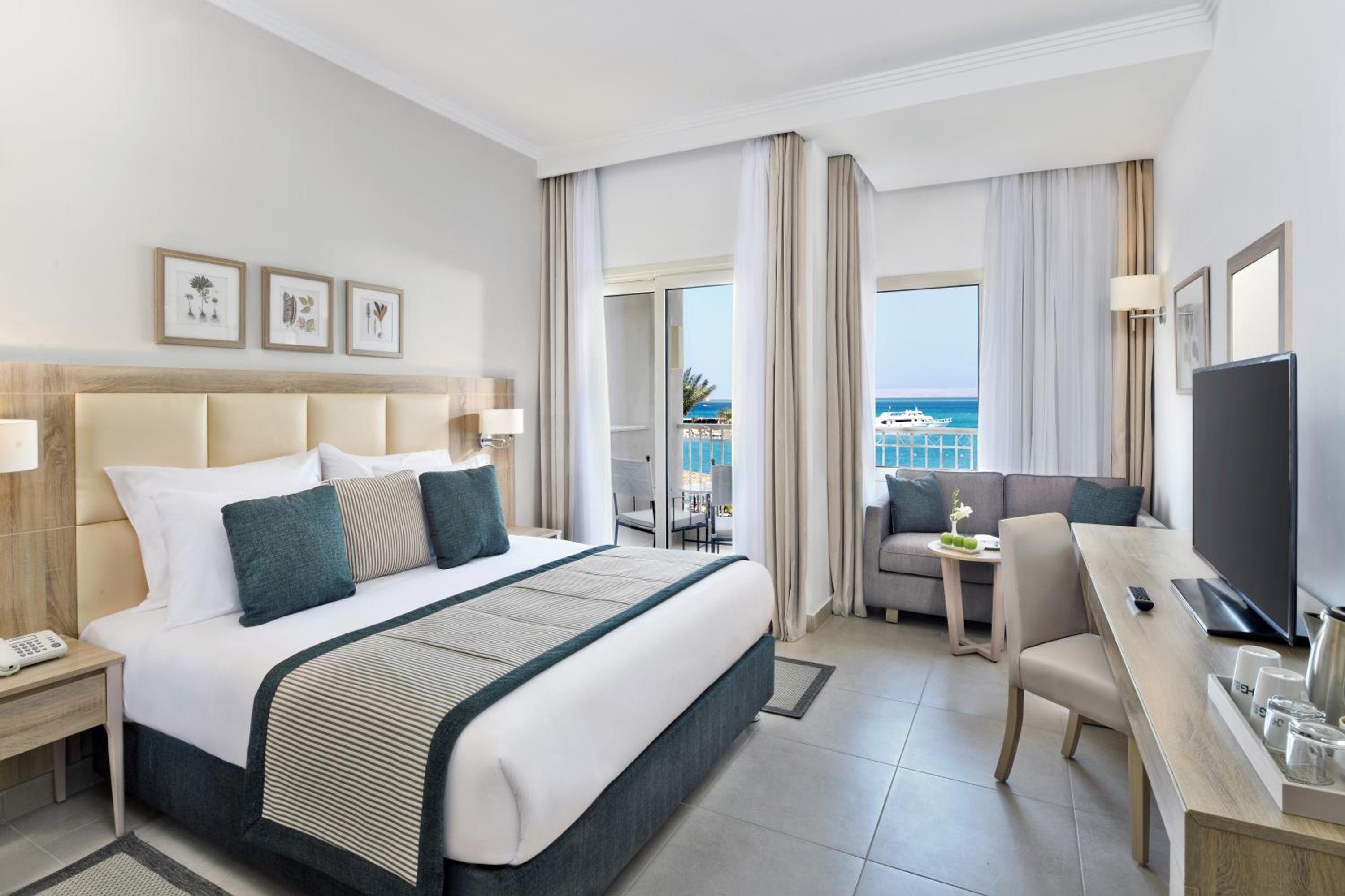 Superior, Queen or Twin Bed, Sea View