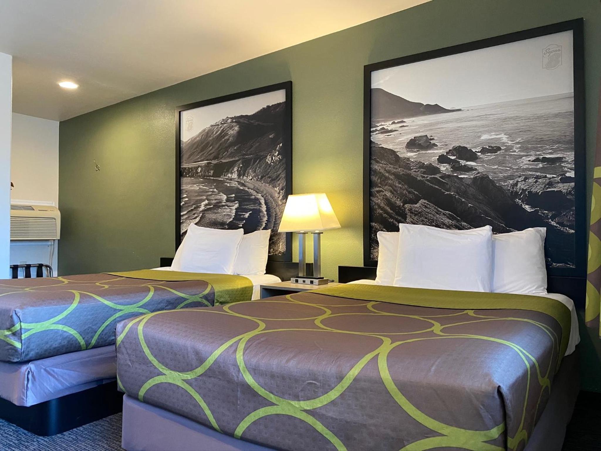 Double Room with Two Double Beds - Non-Smoking