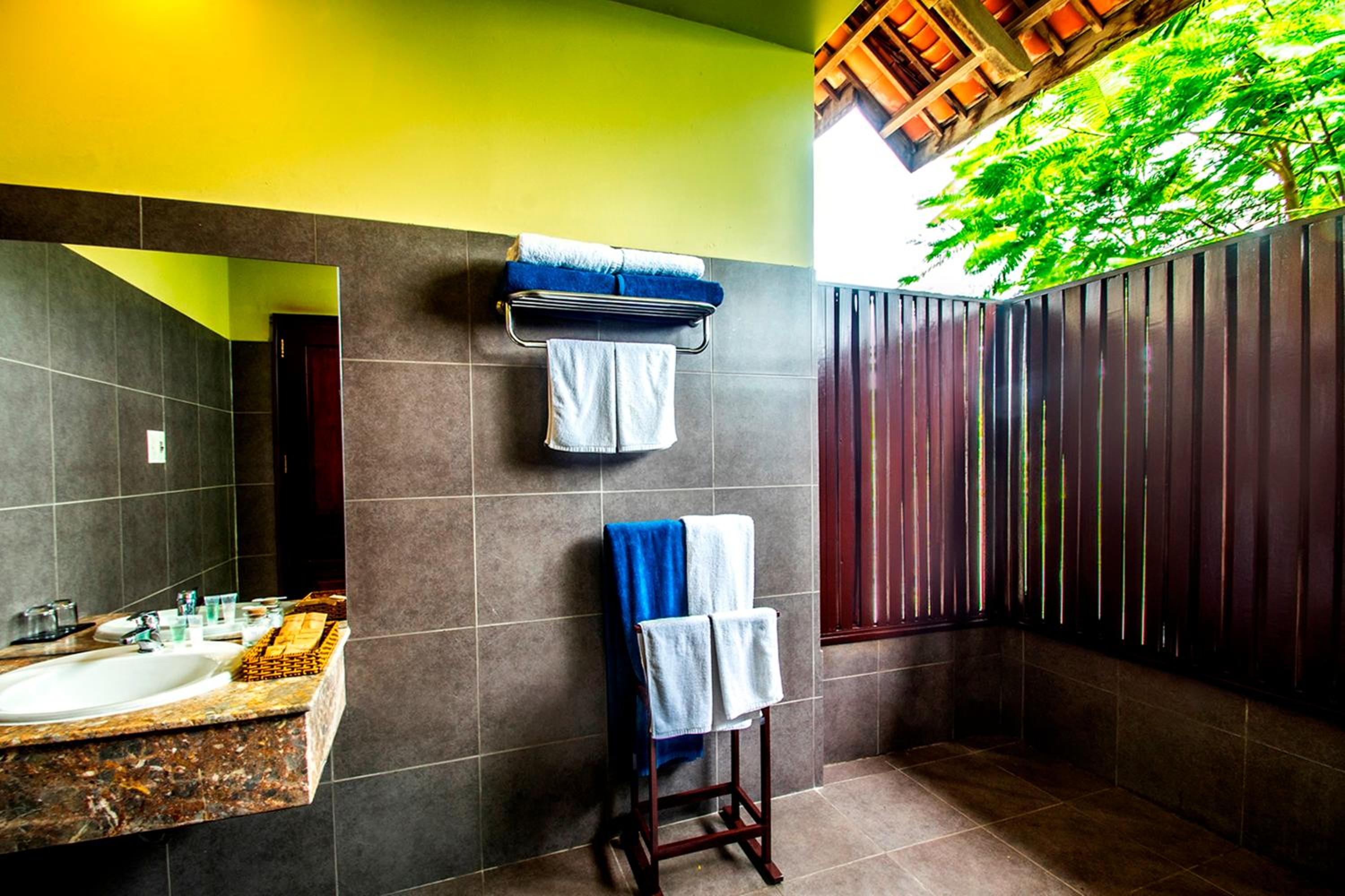 Three-Bedroom Hillside Villa with Private Pool