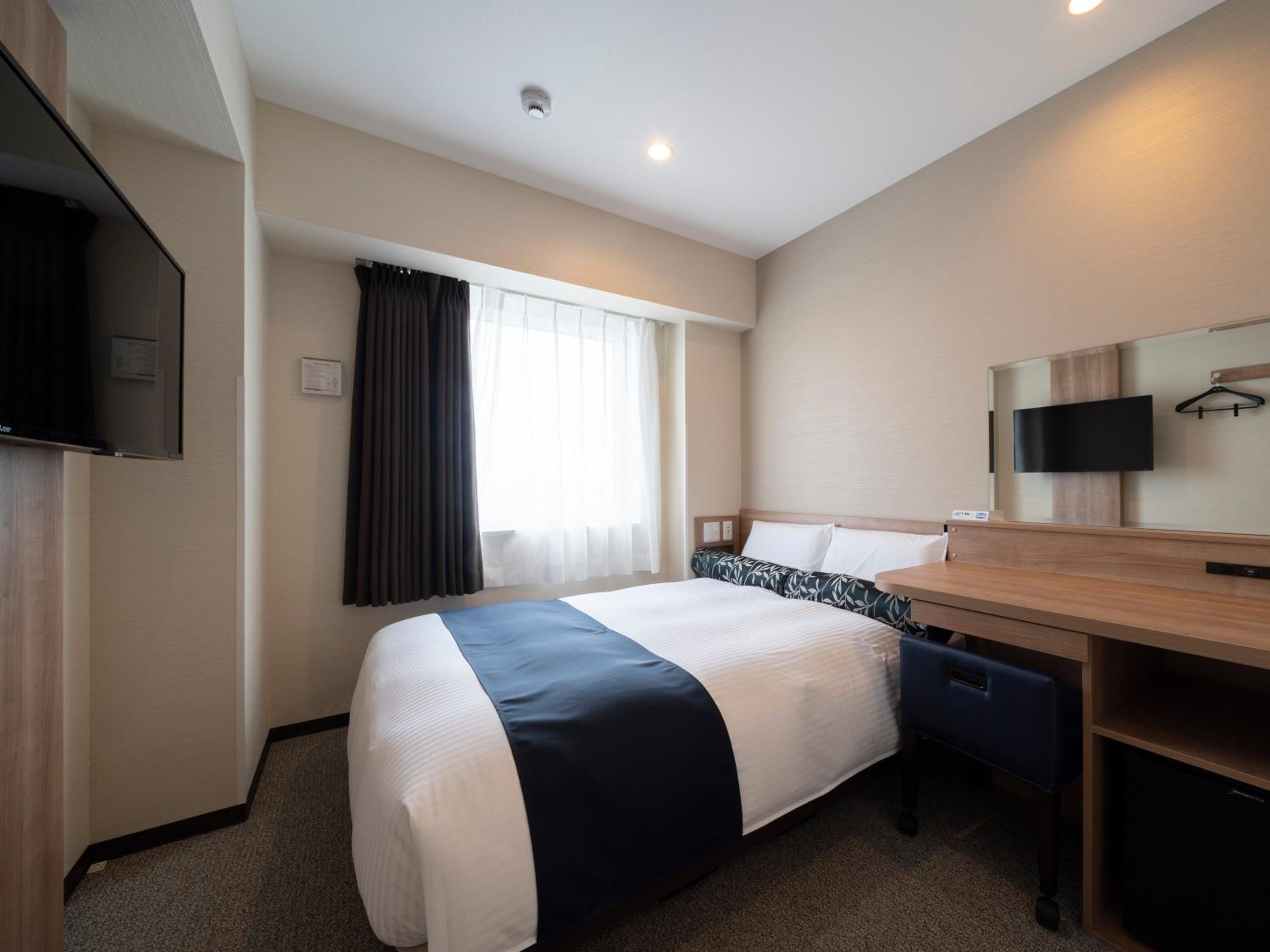 Double Room - Non-Smoking 