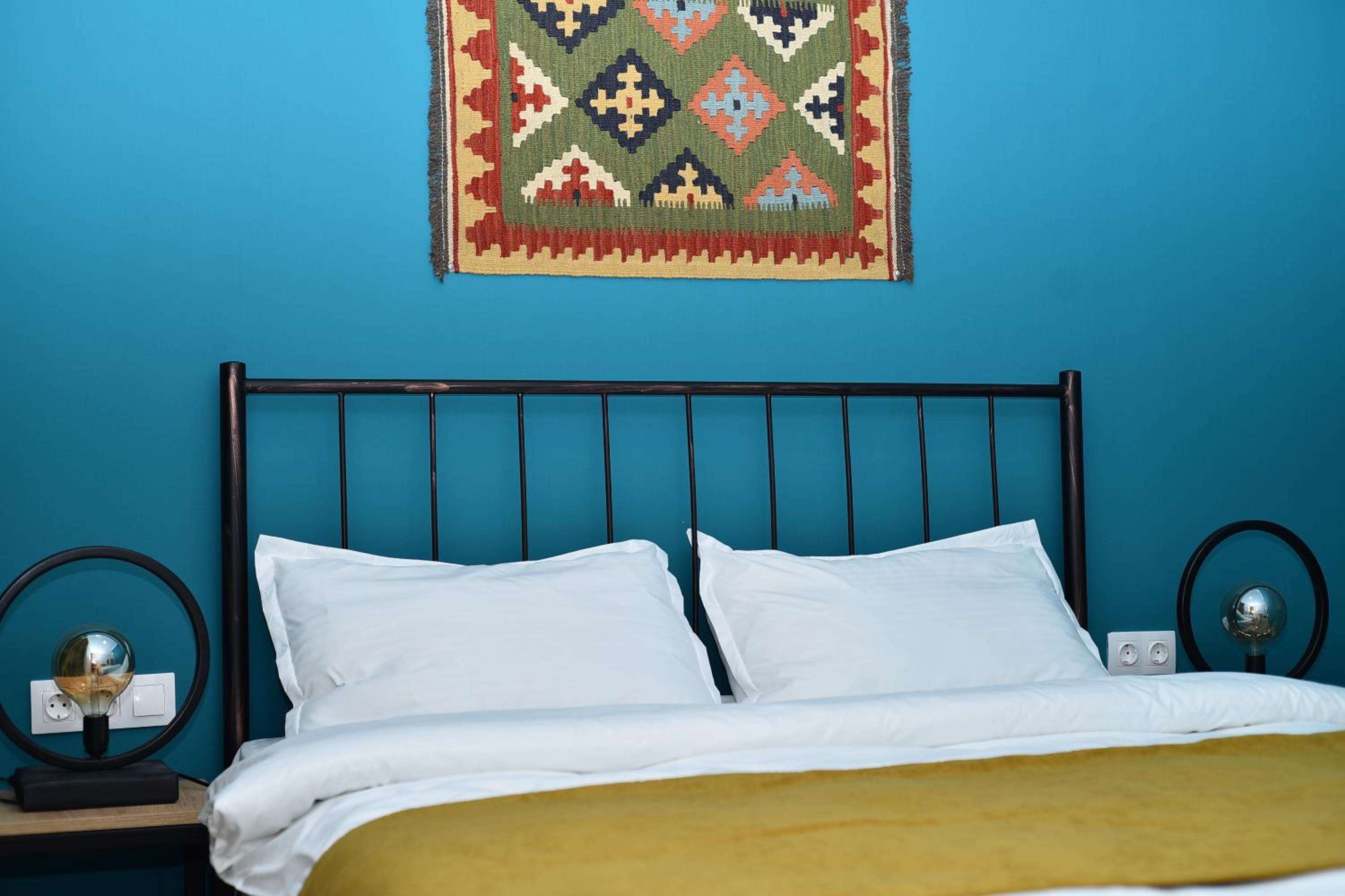 Double Room with Back Mountain View 