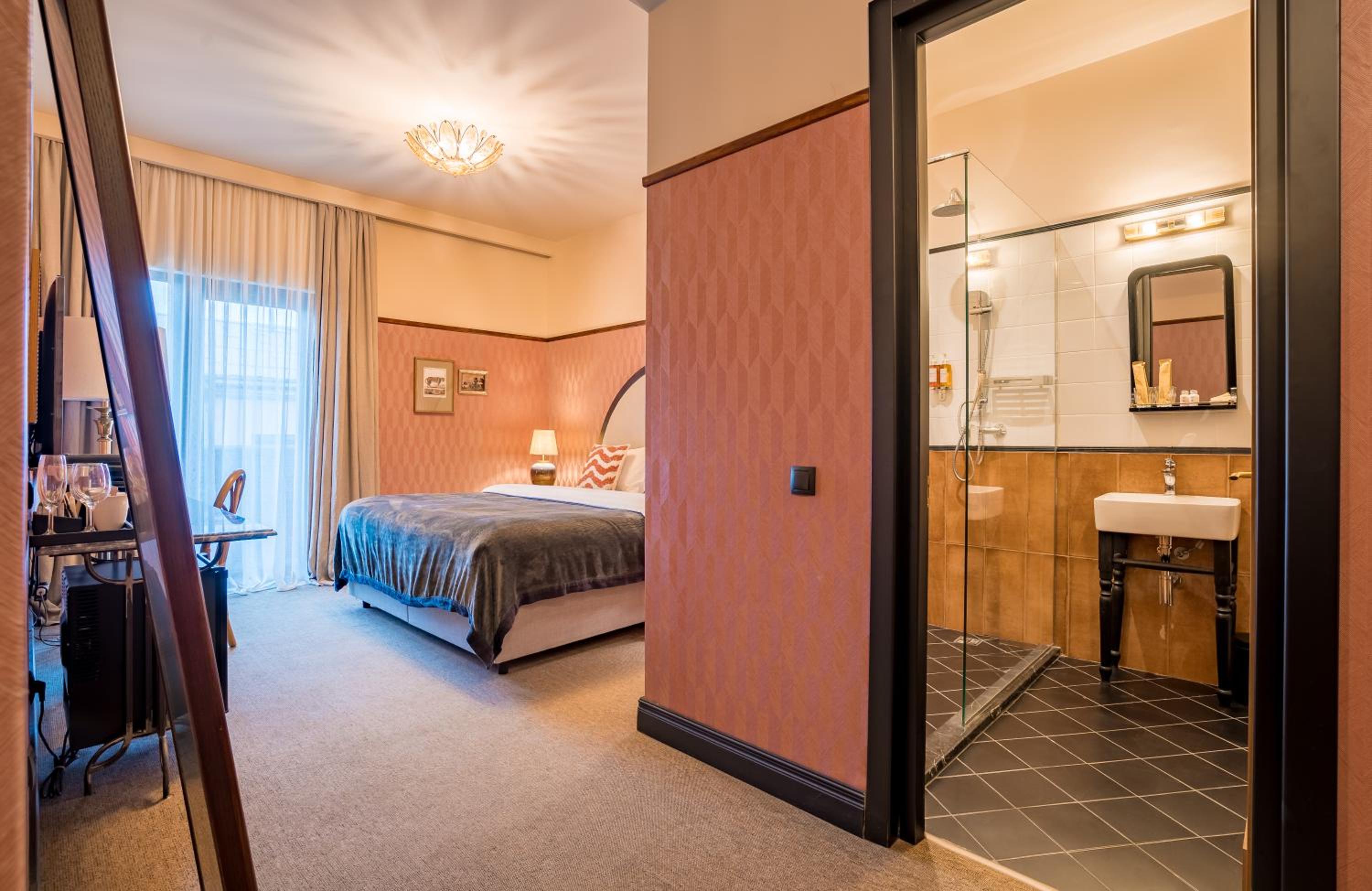 Deluxe Double Room with Balcony