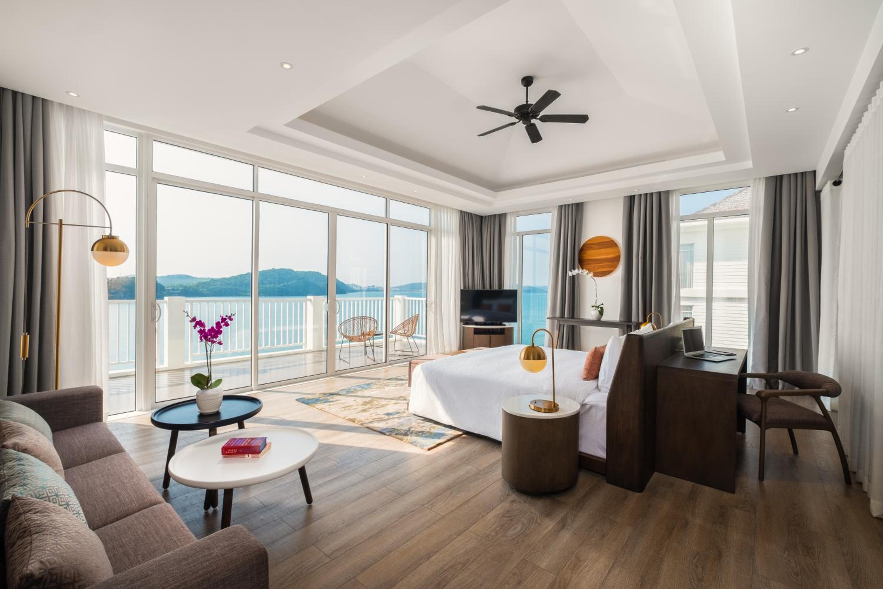 Four-Bedroom On the Rock Pool Villa