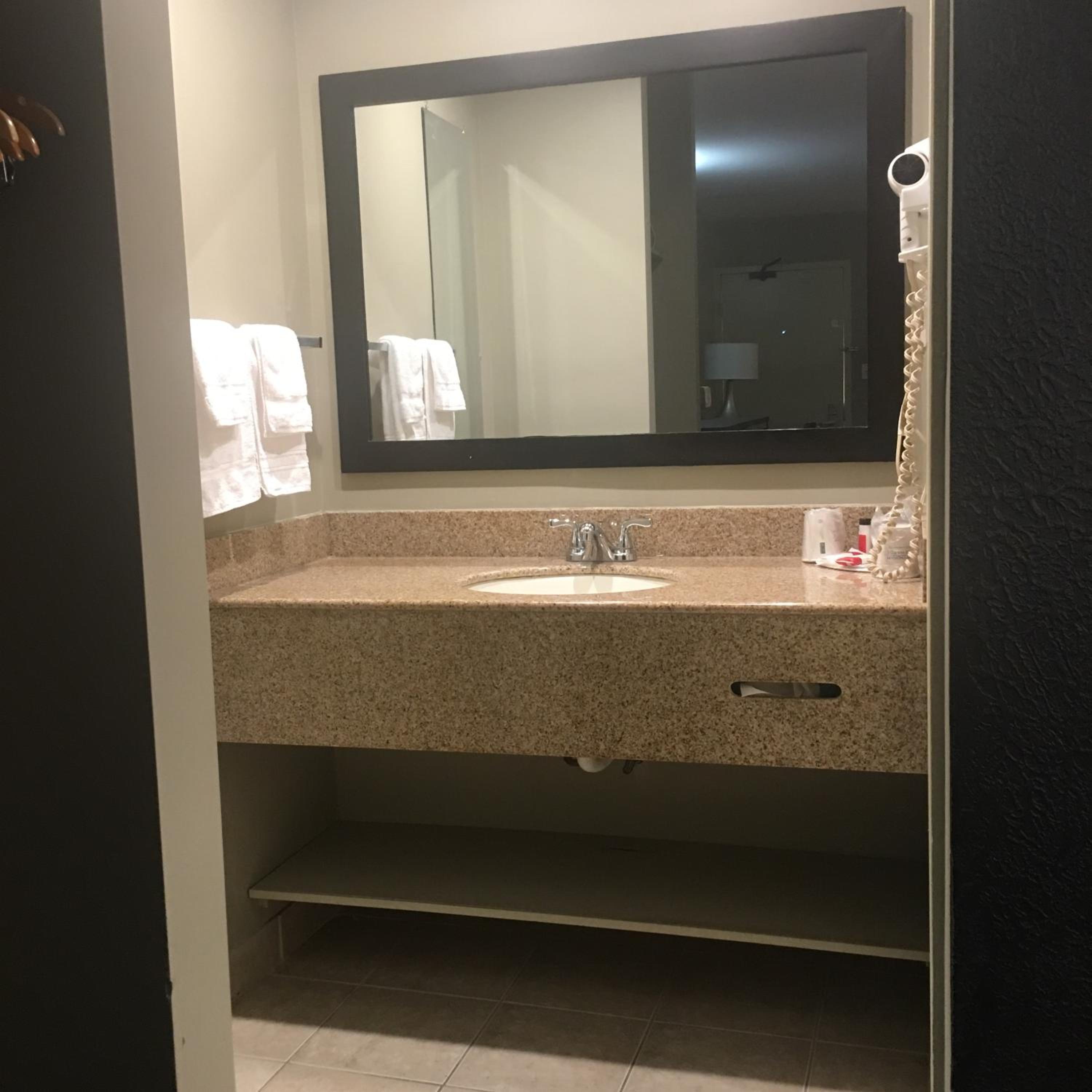 King Room- Non-Smoking