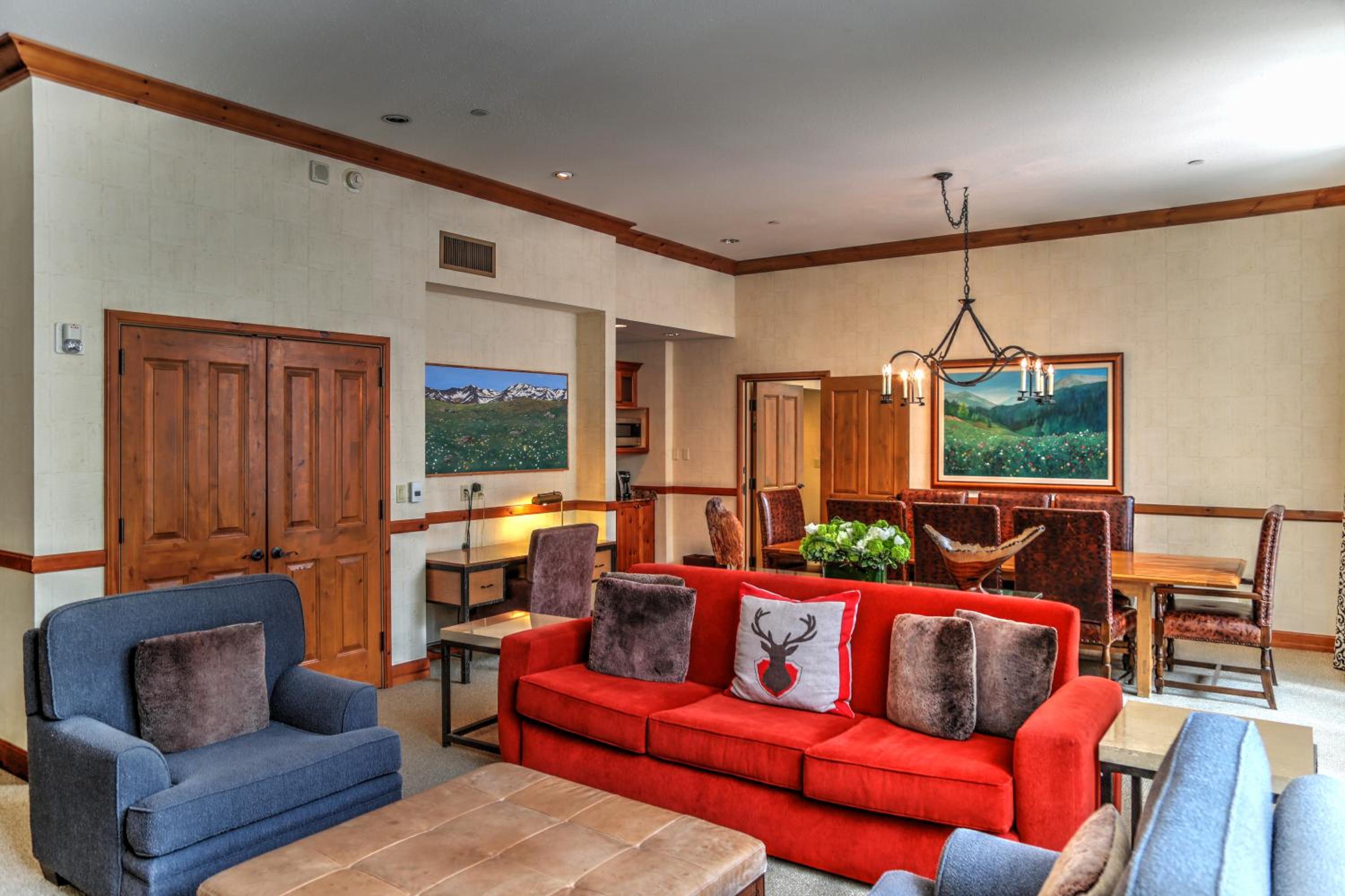 Mount Powell Suite