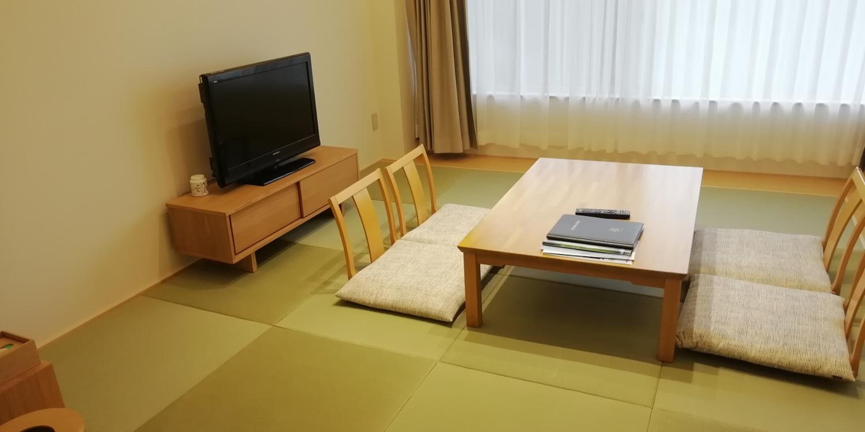 Renovated Room with Tatami Area and Garden View - Non-Smoking