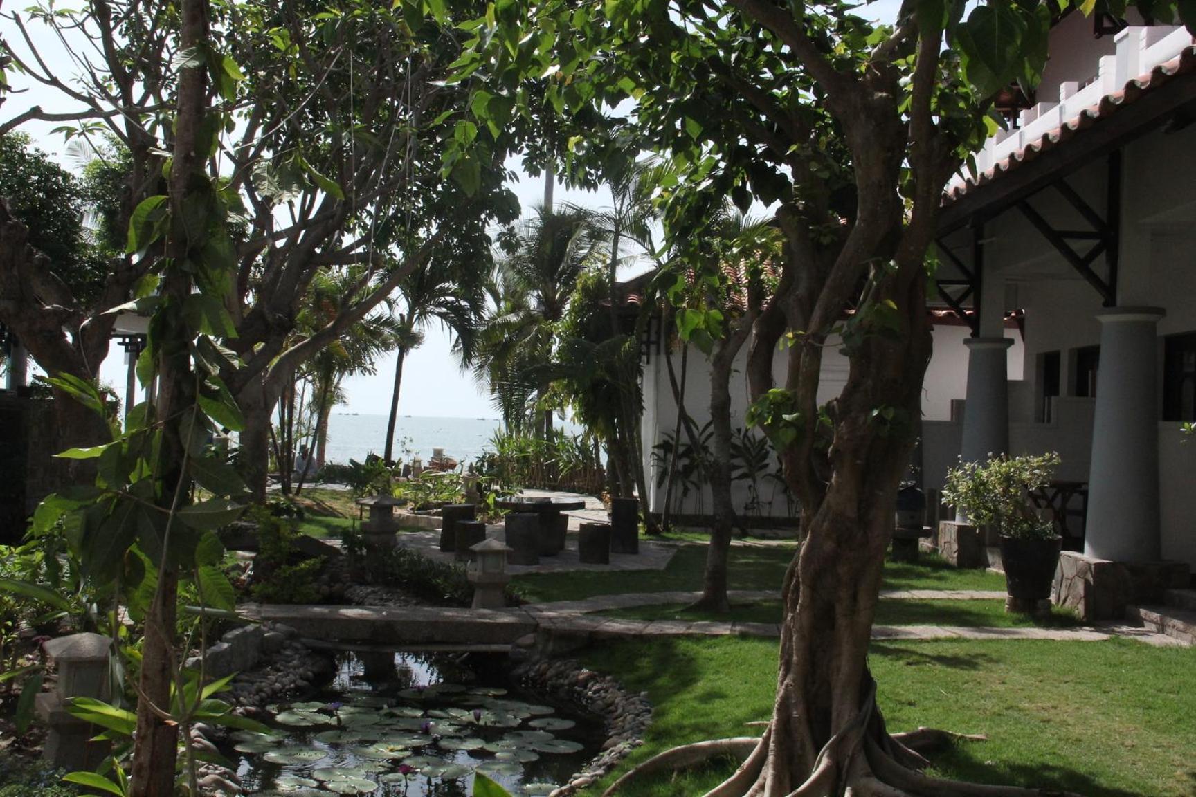 Superior Double or Twin Room with Garden View