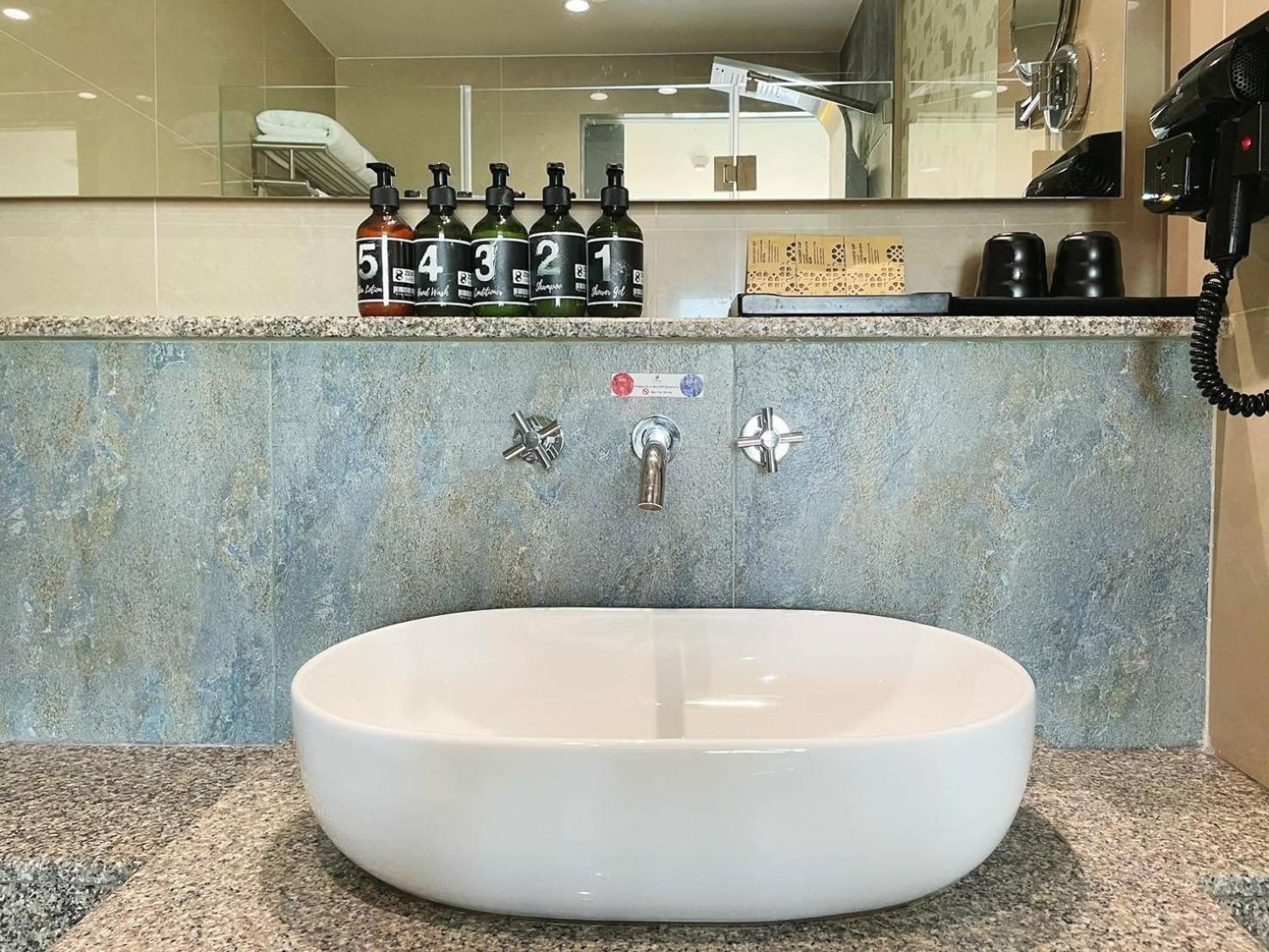 Deluxe Double Room - No Balcony 