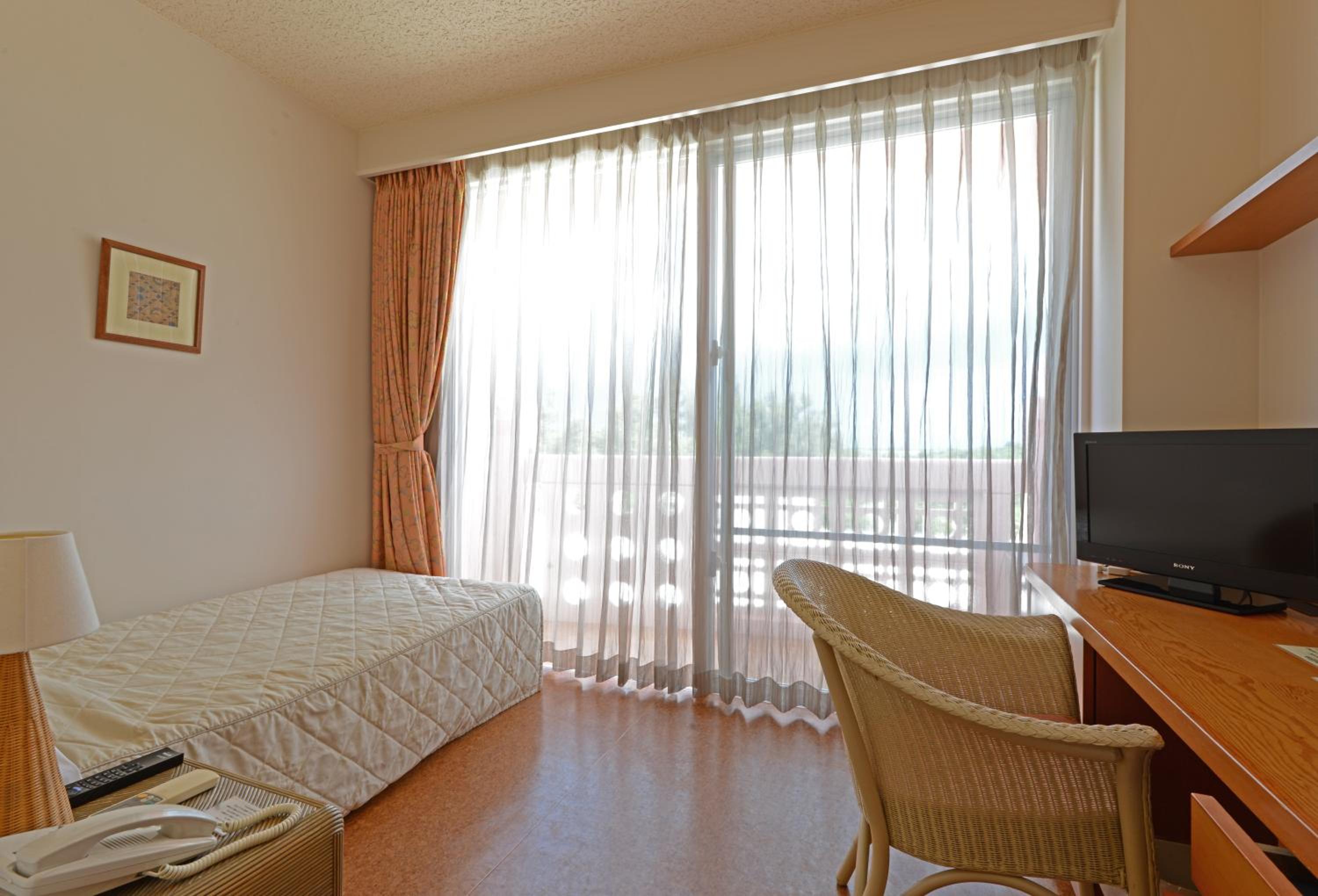 Single Room - Non-Smoking