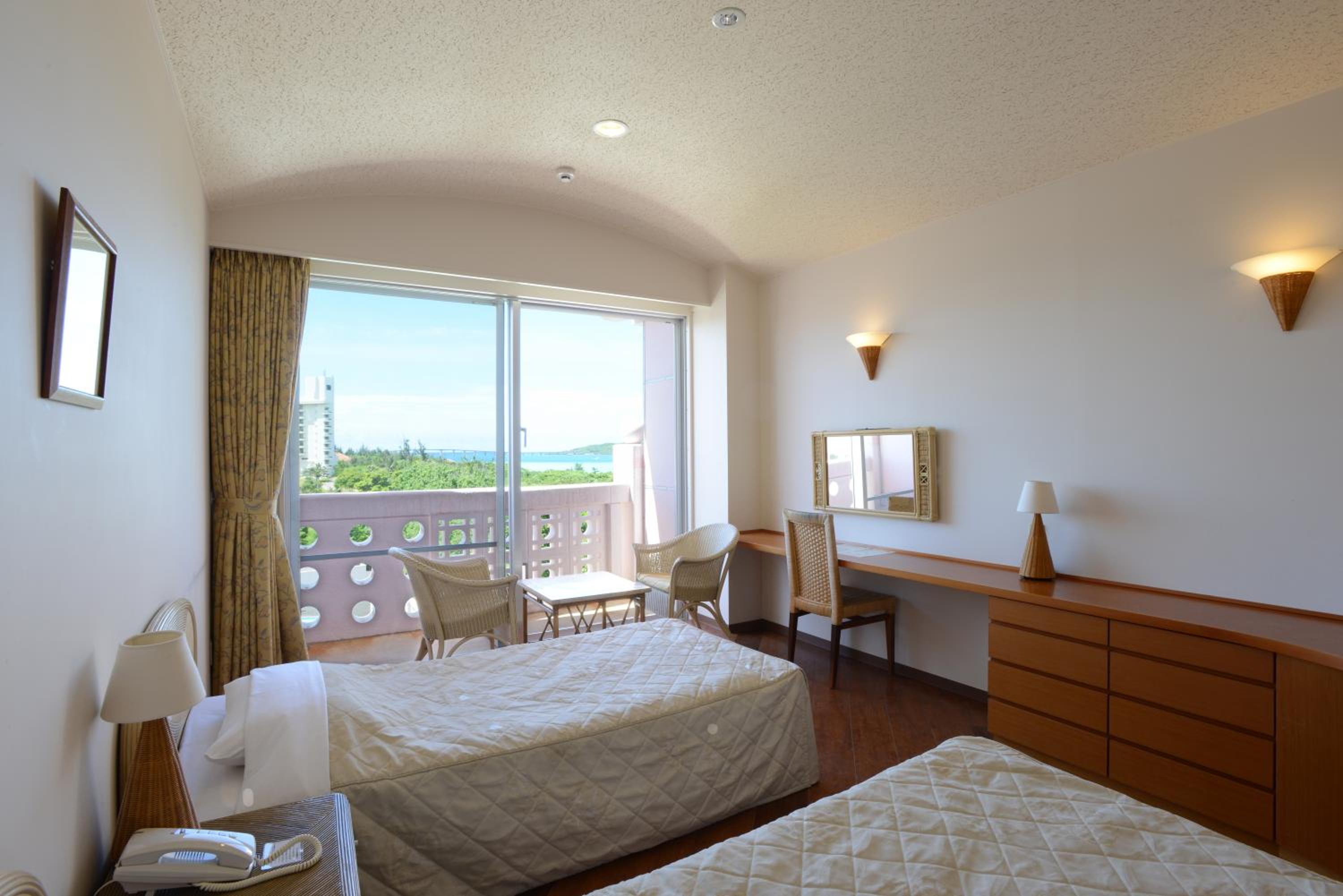 Twin Room - Non-Smoking