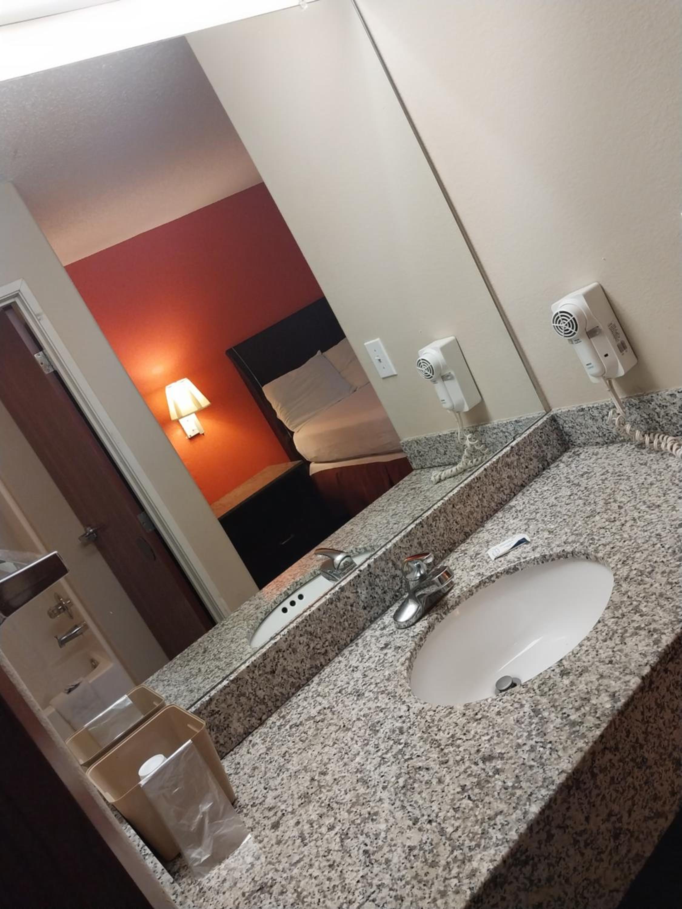 King Bed Non-Smoking