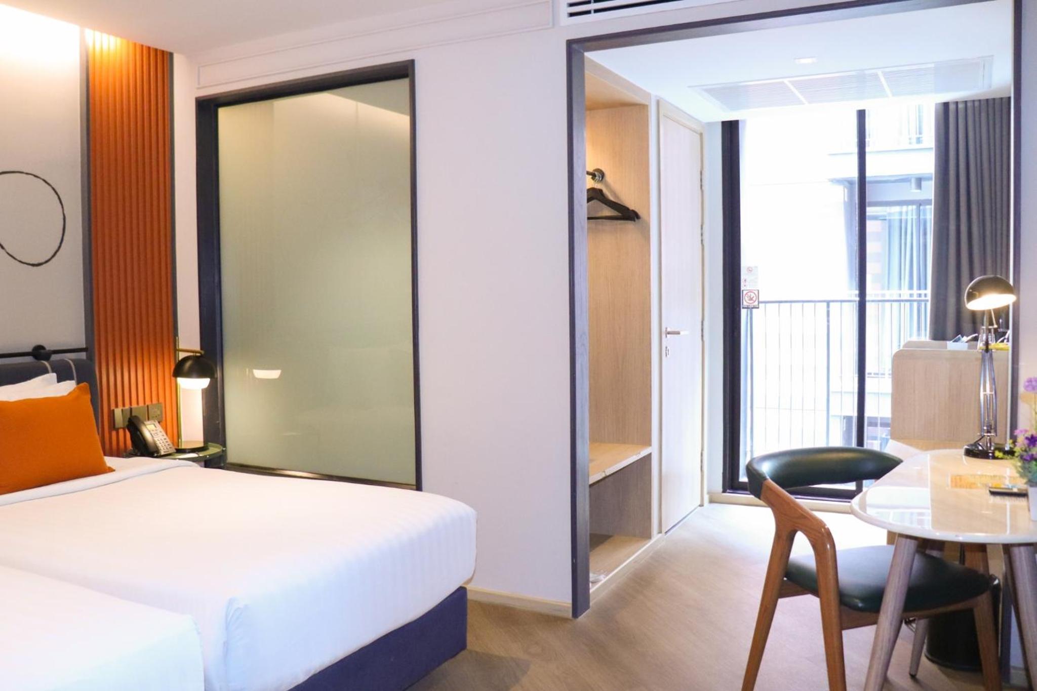 Standard Twin Room