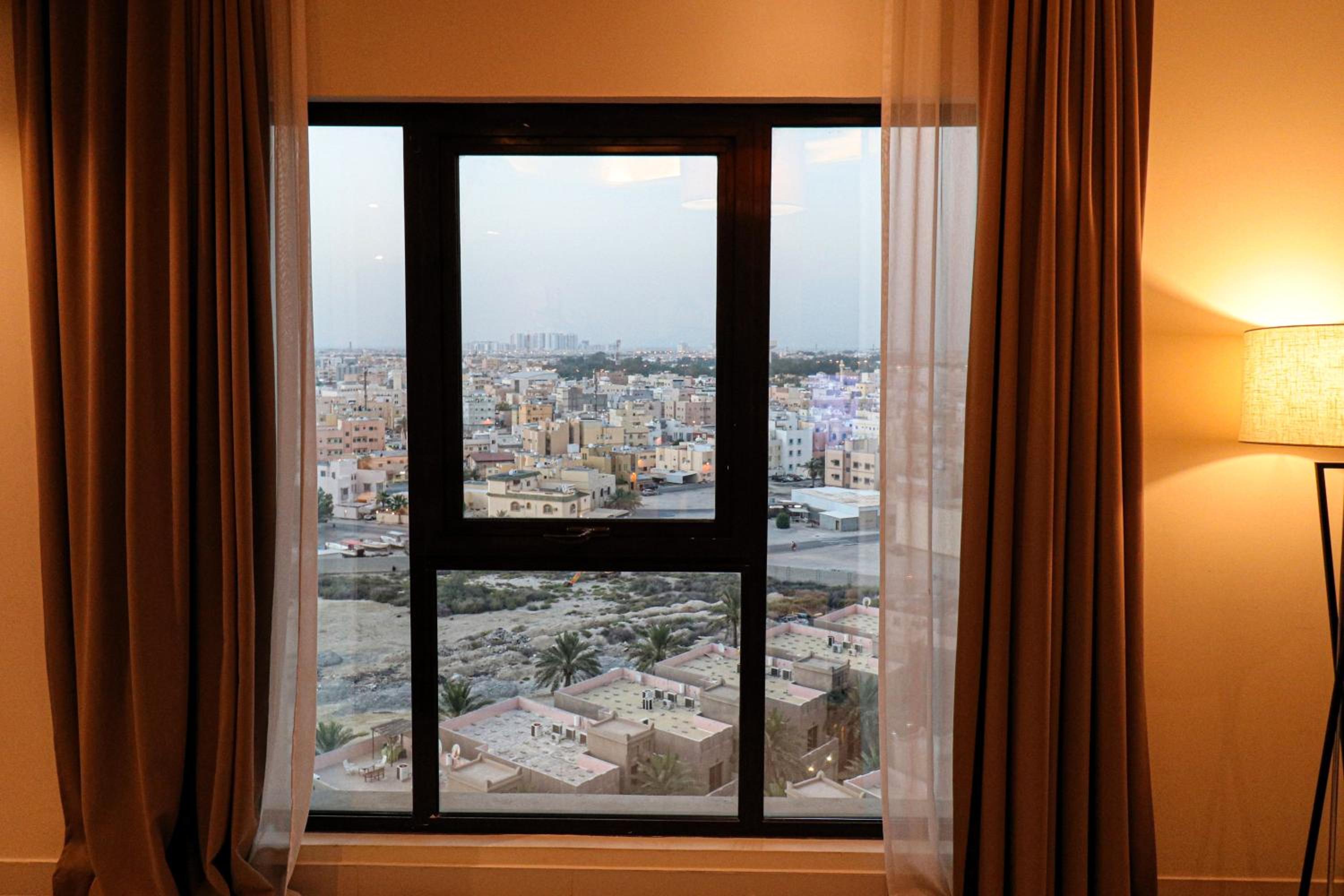 One-Bedroom Apartment Partial Sea view 