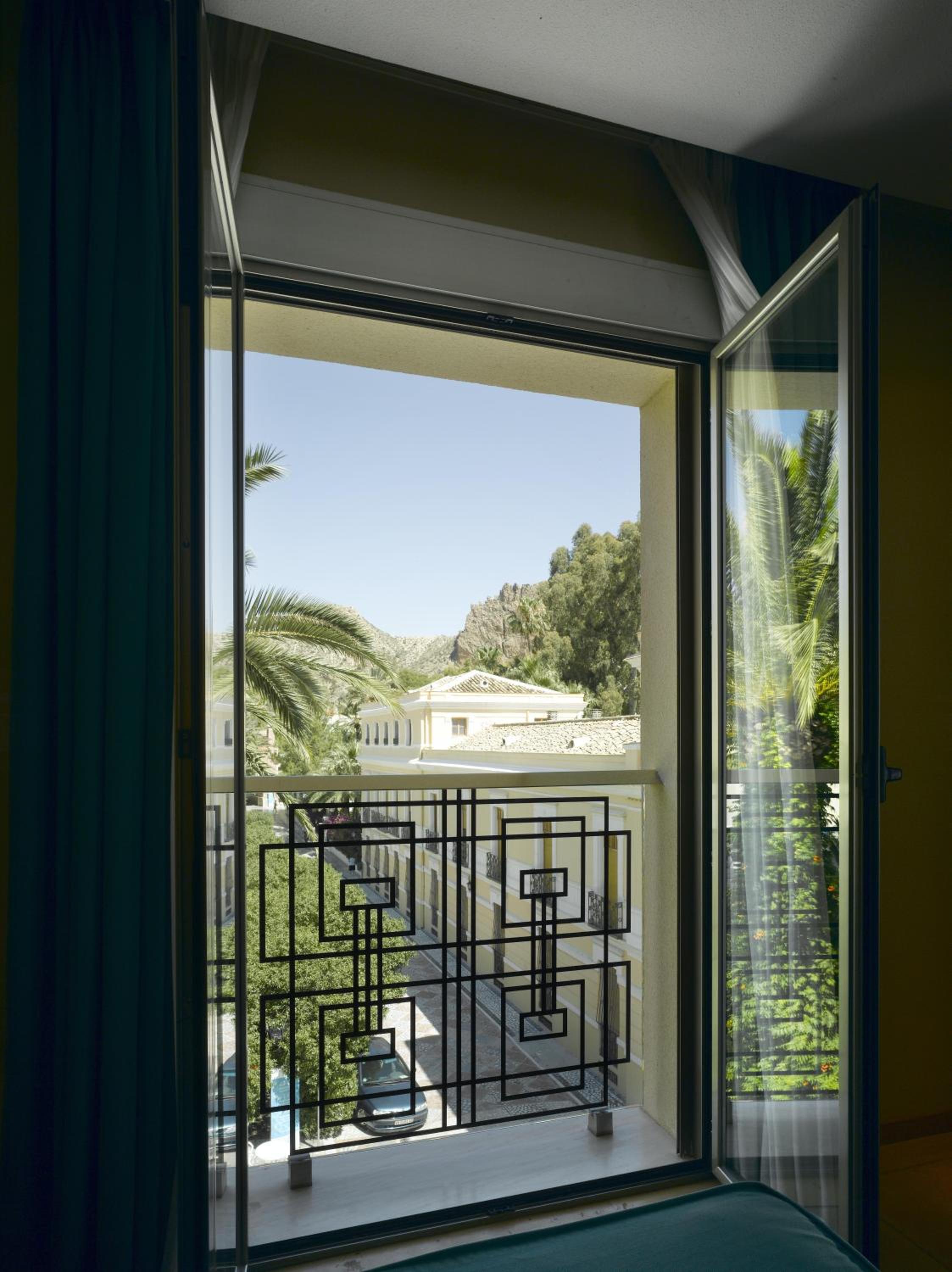 Superior Twin Room with Spa Access 