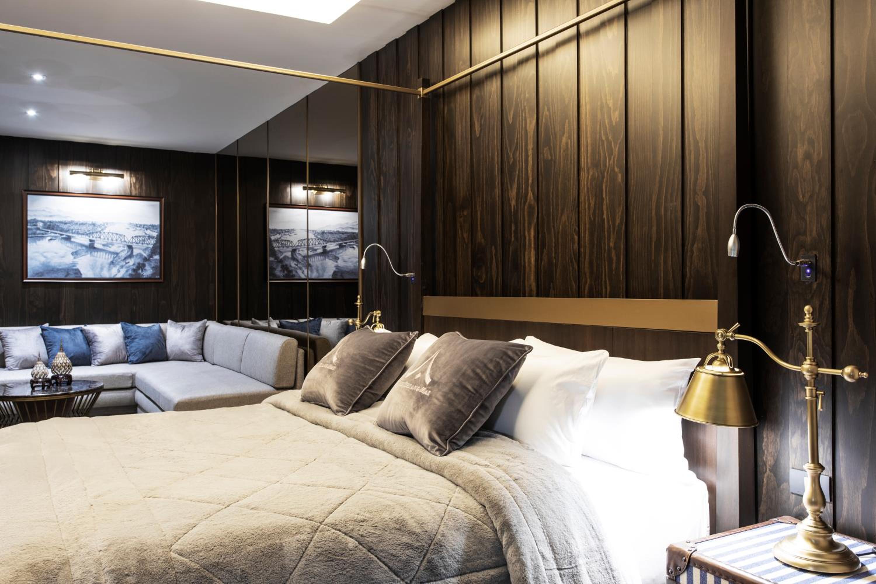 The Heritage House Junior Suite