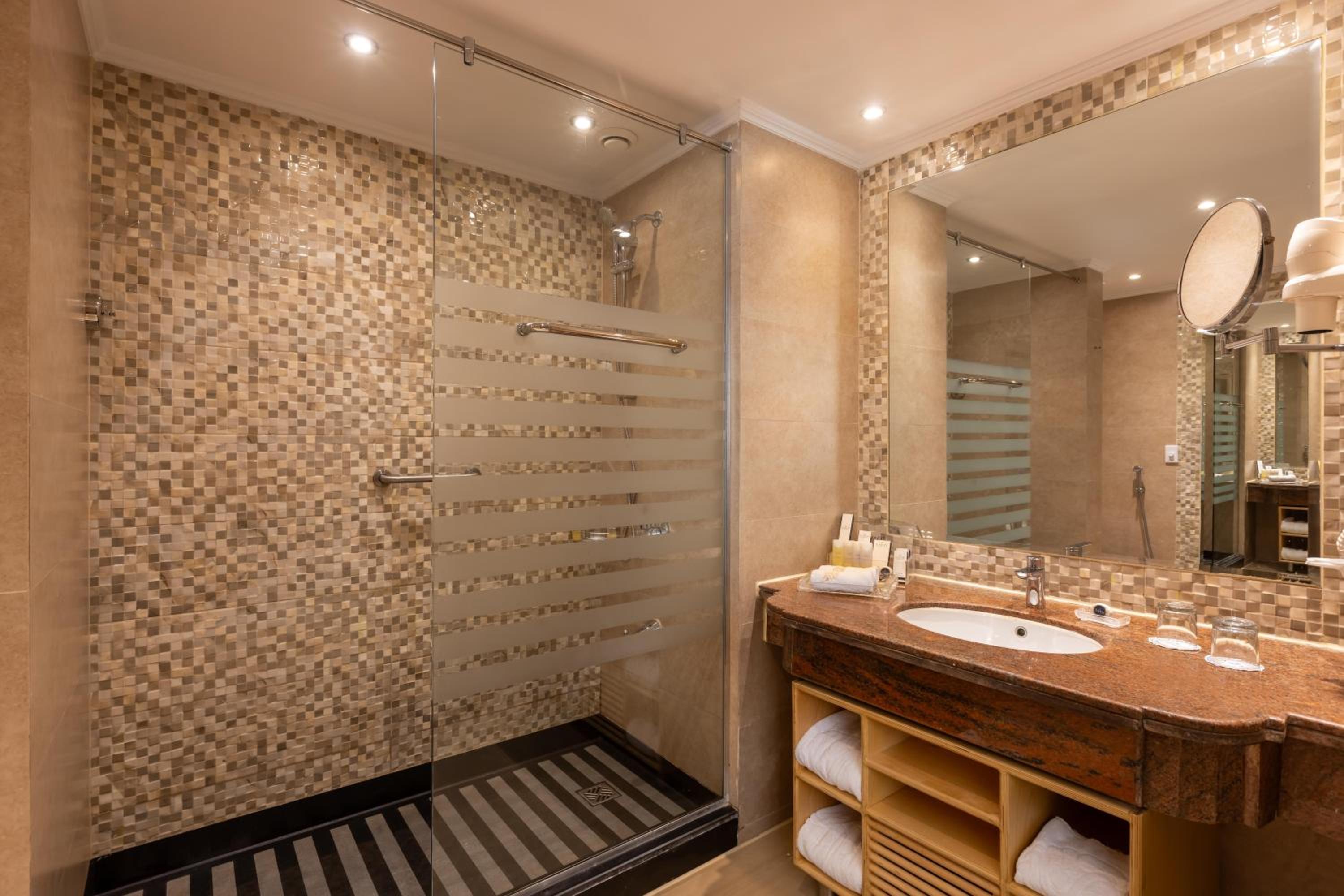 Standard Twin Room with Garden View